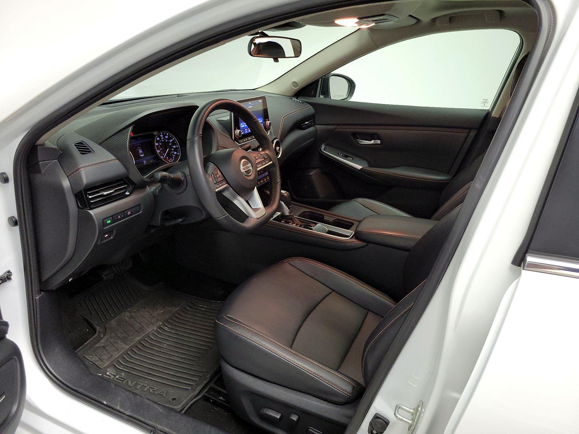 Thumbnail: 2022 Nissan Sentra - 11