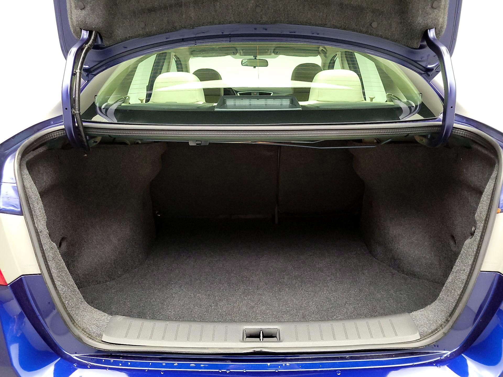 Thumbnail: 2016 Nissan Sentra - 19