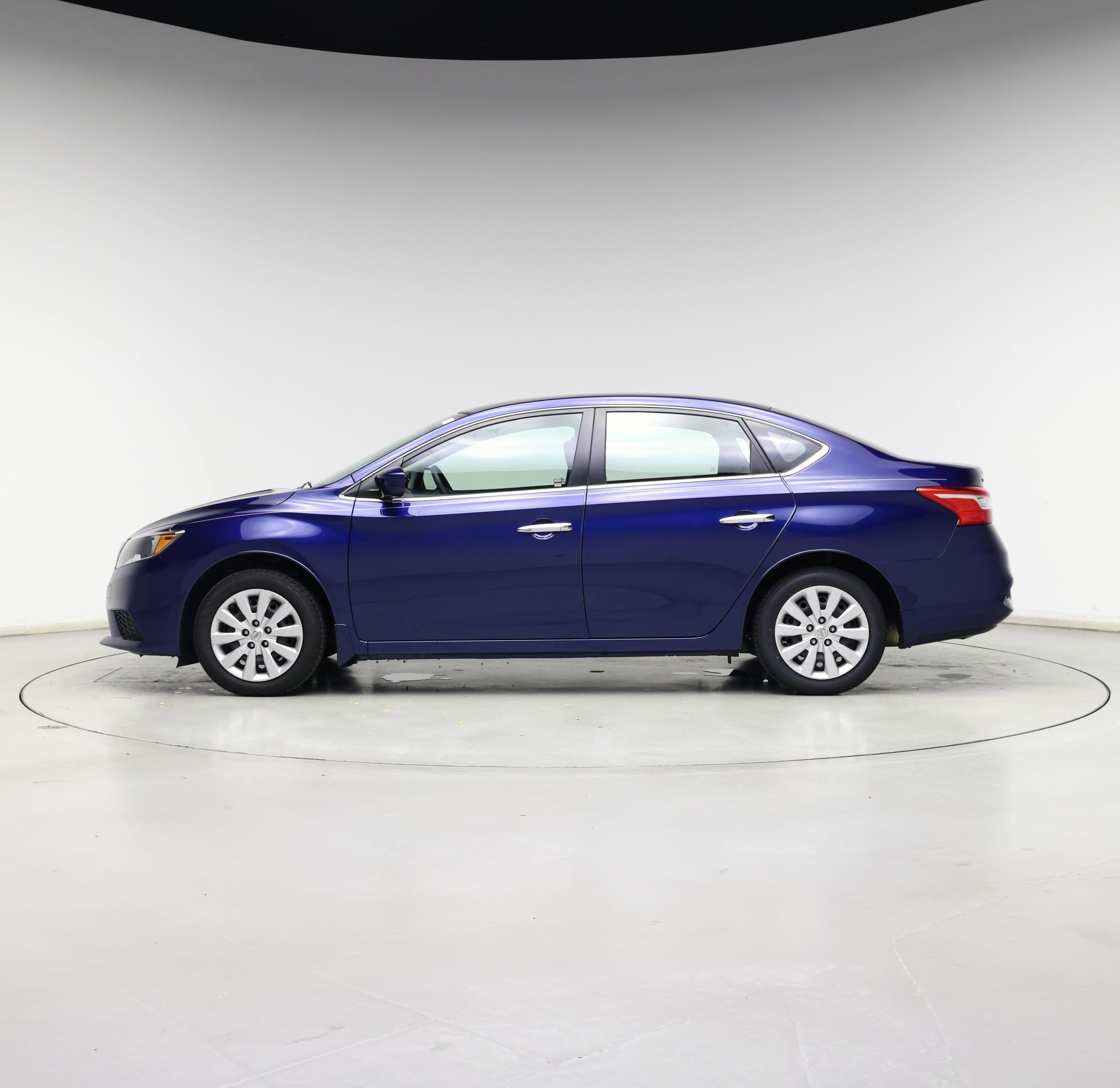 Thumbnail: 2016 Nissan Sentra - 3