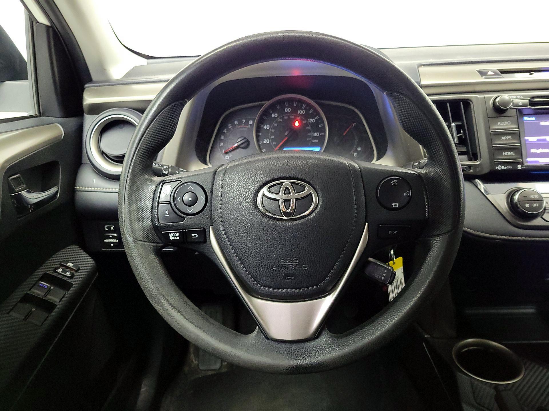 Thumbnail: 2014 Toyota RAV4 - 10
