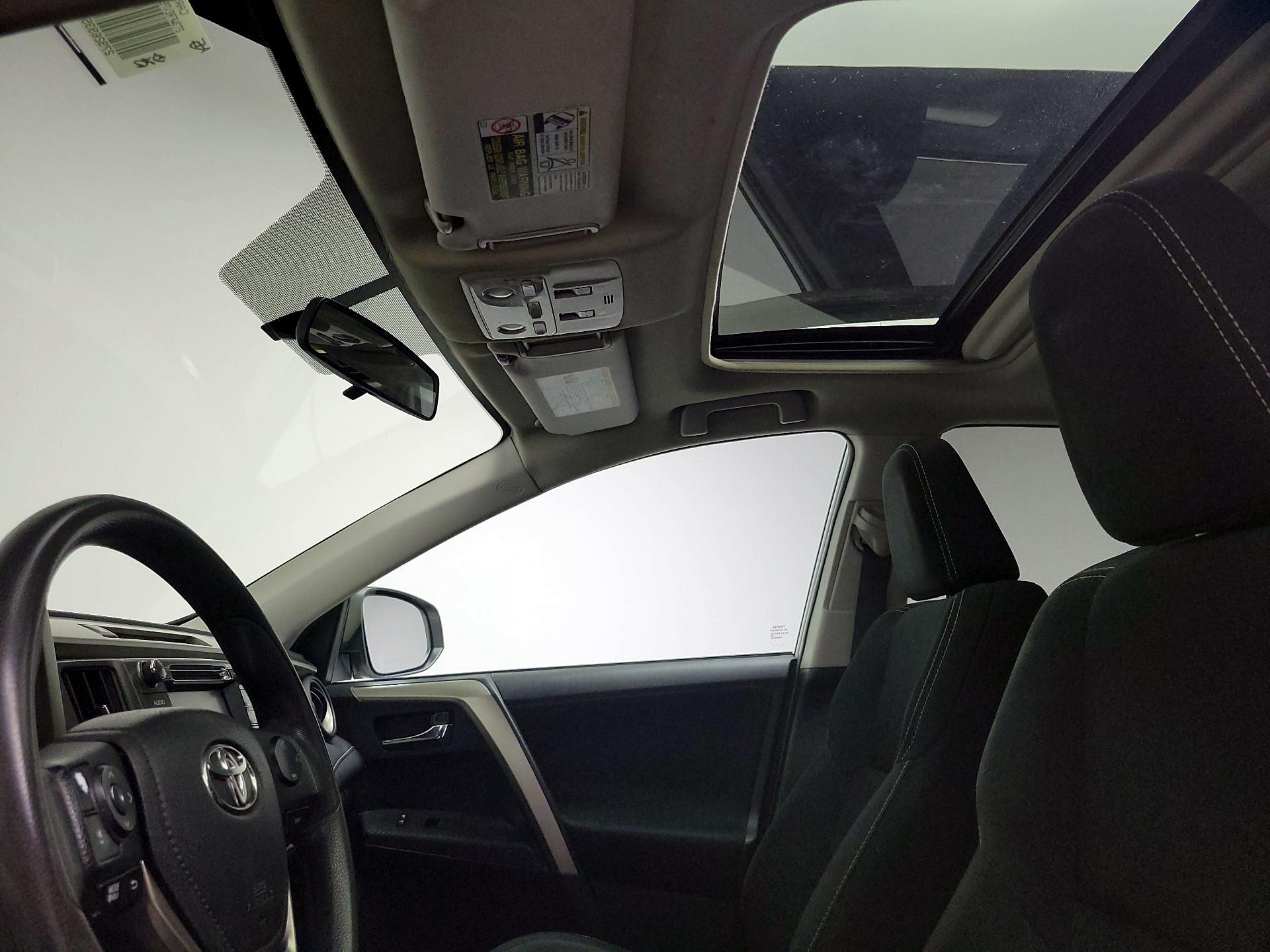 Thumbnail: 2014 Toyota RAV4 - 20