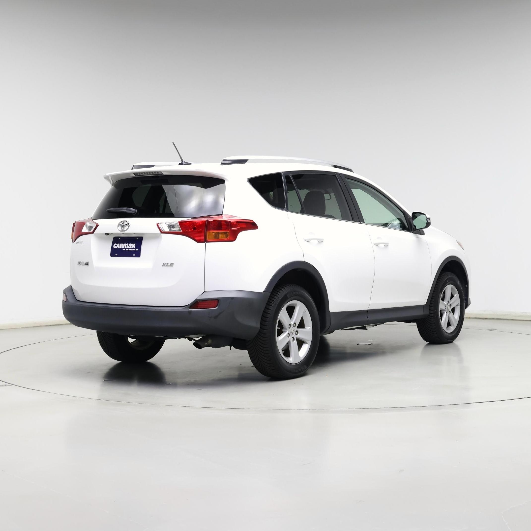 Thumbnail: 2014 Toyota RAV4 - 8