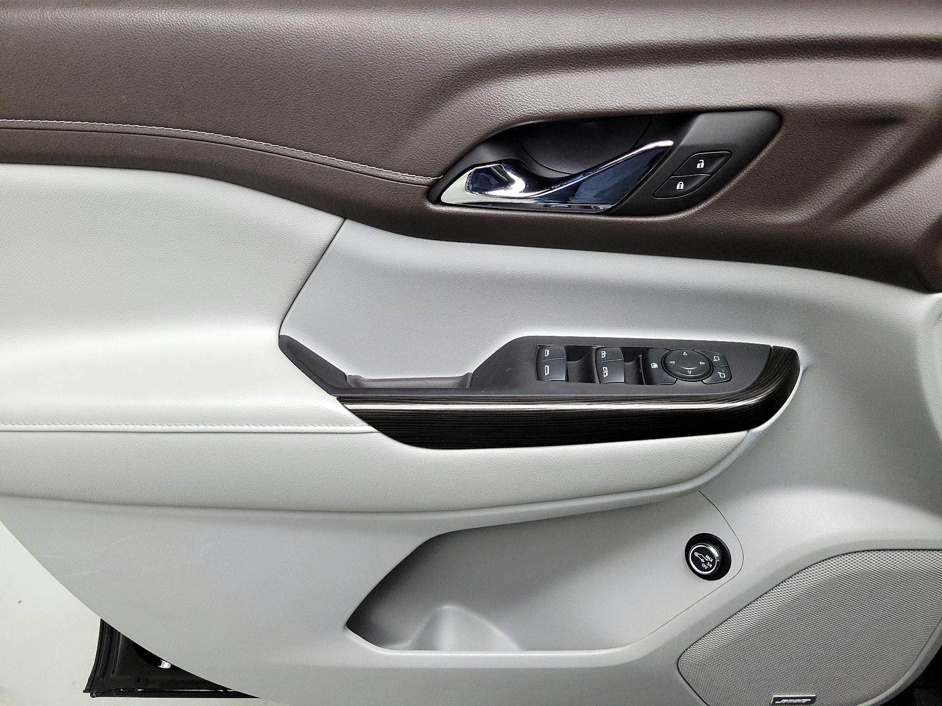 Thumbnail: 2023 GMC Acadia - 12
