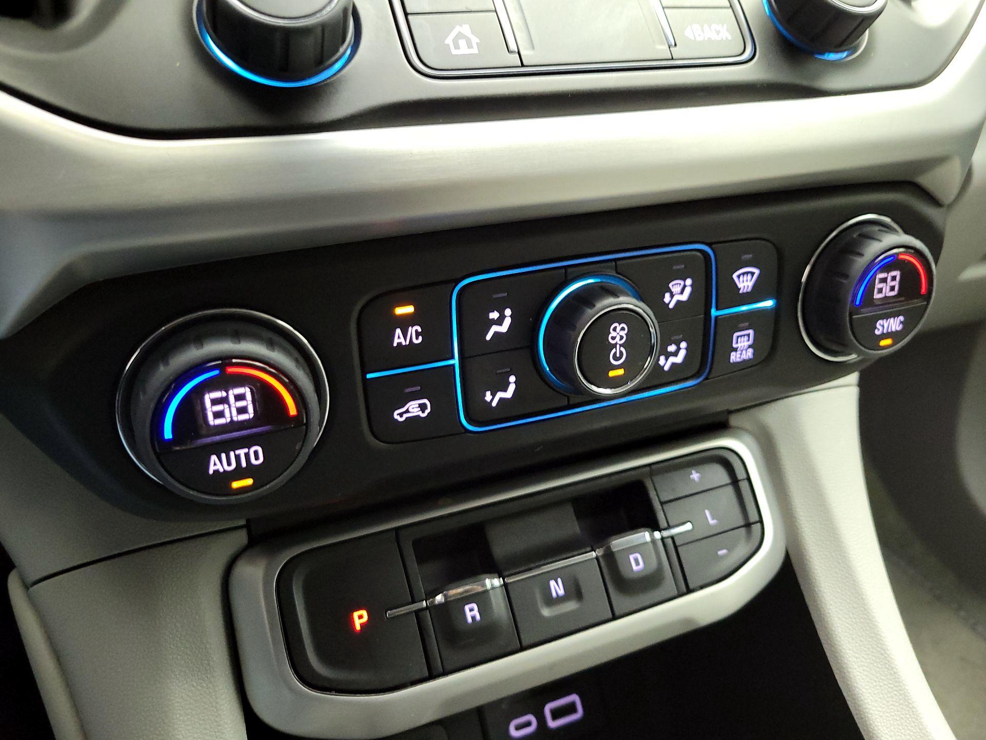 Thumbnail: 2023 GMC Acadia - 16