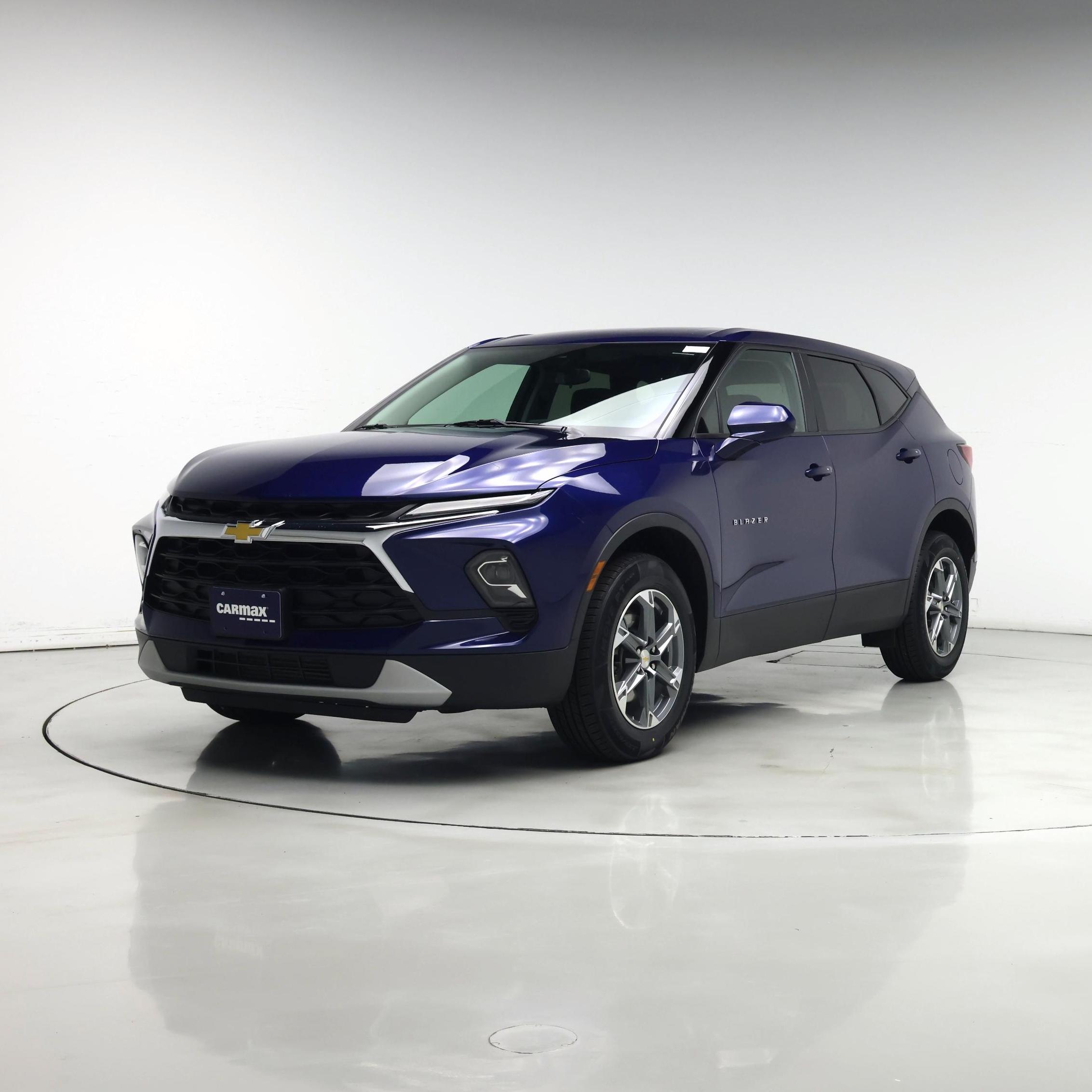 Thumbnail: 2023 Chevrolet Blazer - 4