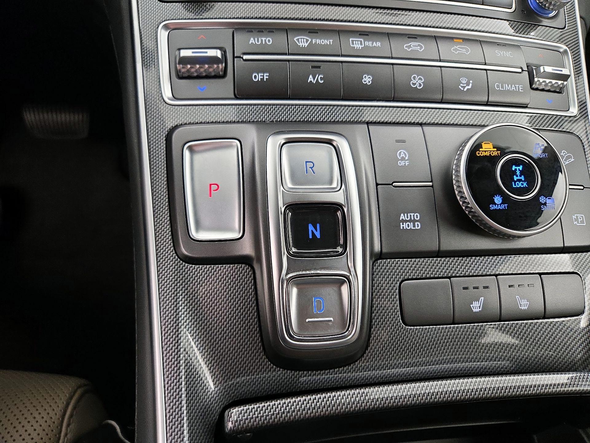 Thumbnail: 2022 Hyundai Santa Fe - 18