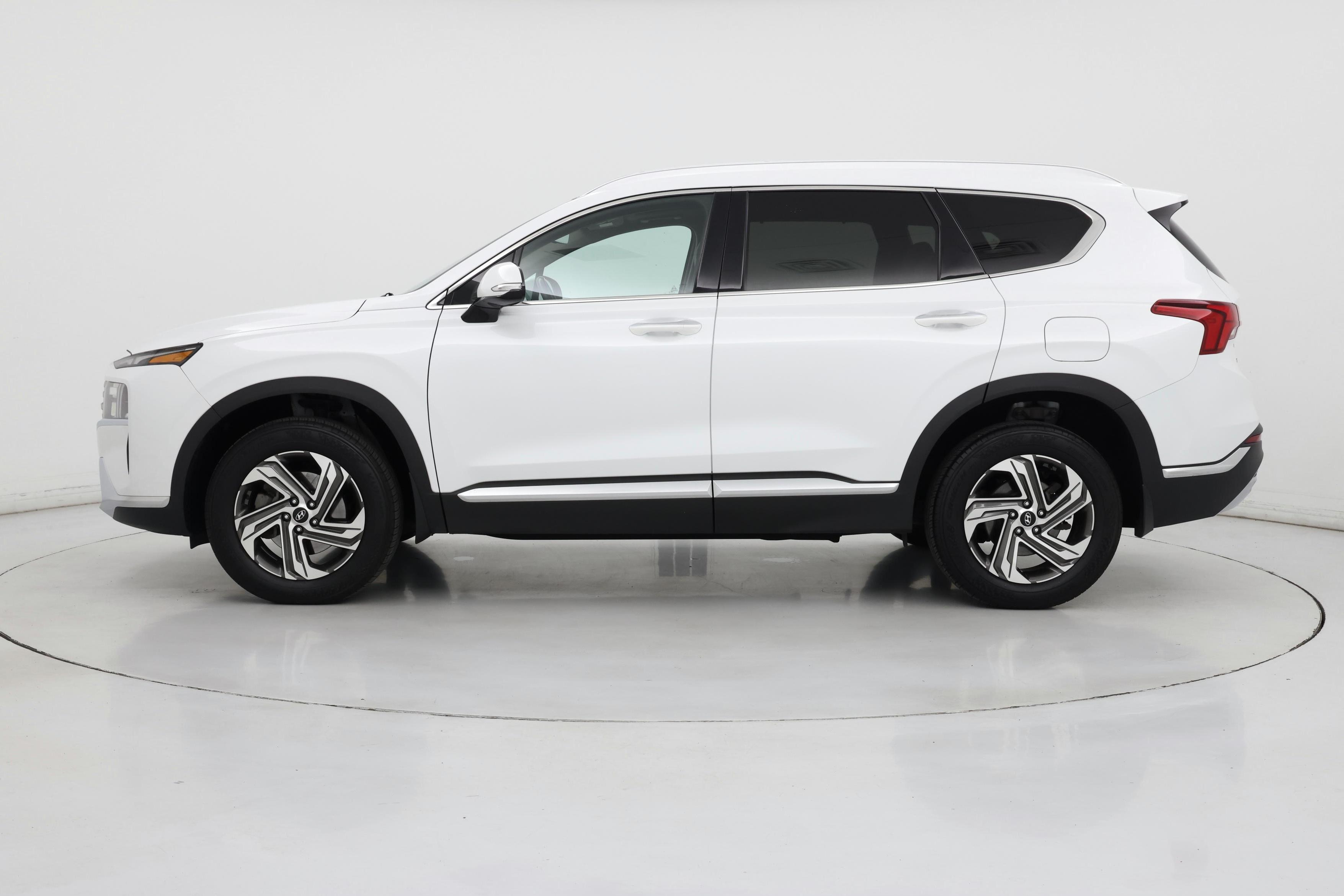 Thumbnail: 2022 Hyundai Santa Fe - 3