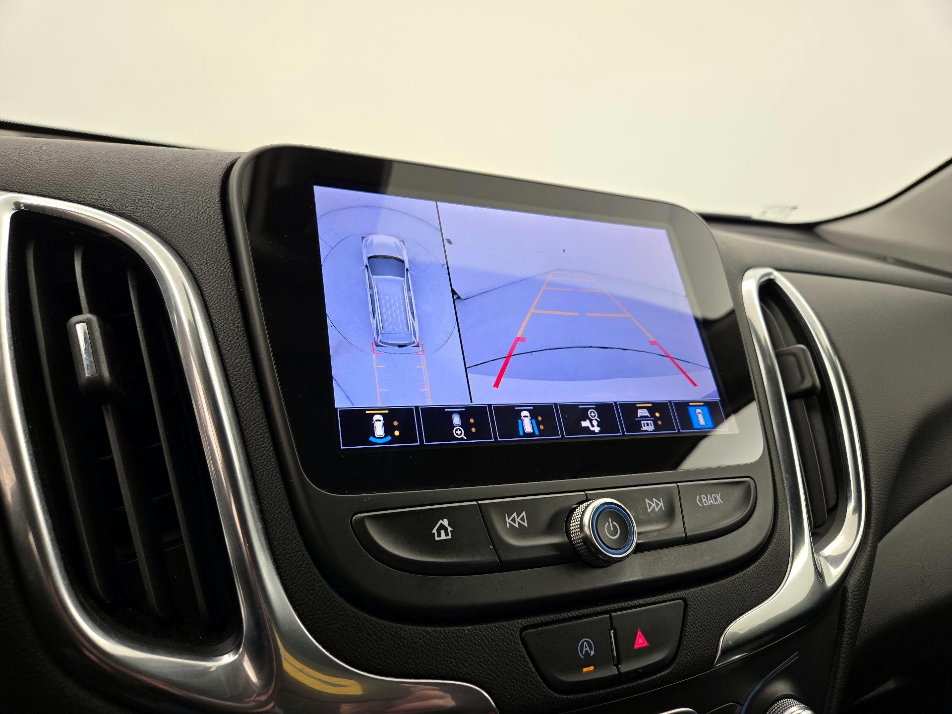 Thumbnail: 2022 Chevrolet Equinox - 15