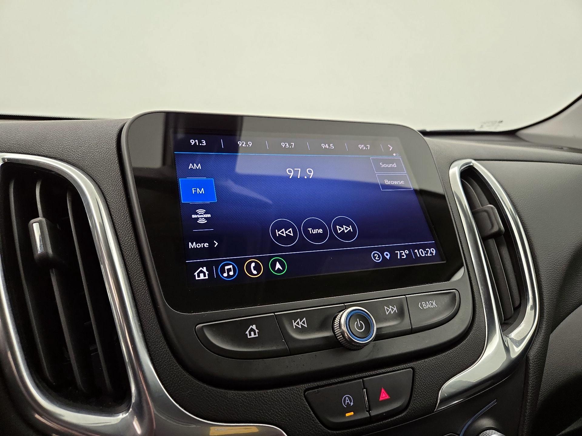 Thumbnail: 2022 Chevrolet Equinox - 16