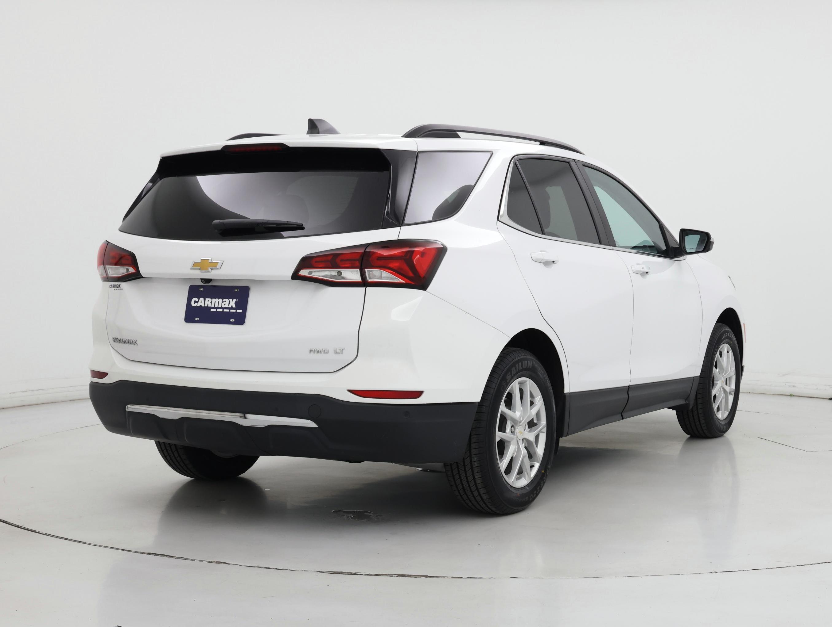 Thumbnail: 2022 Chevrolet Equinox - 8