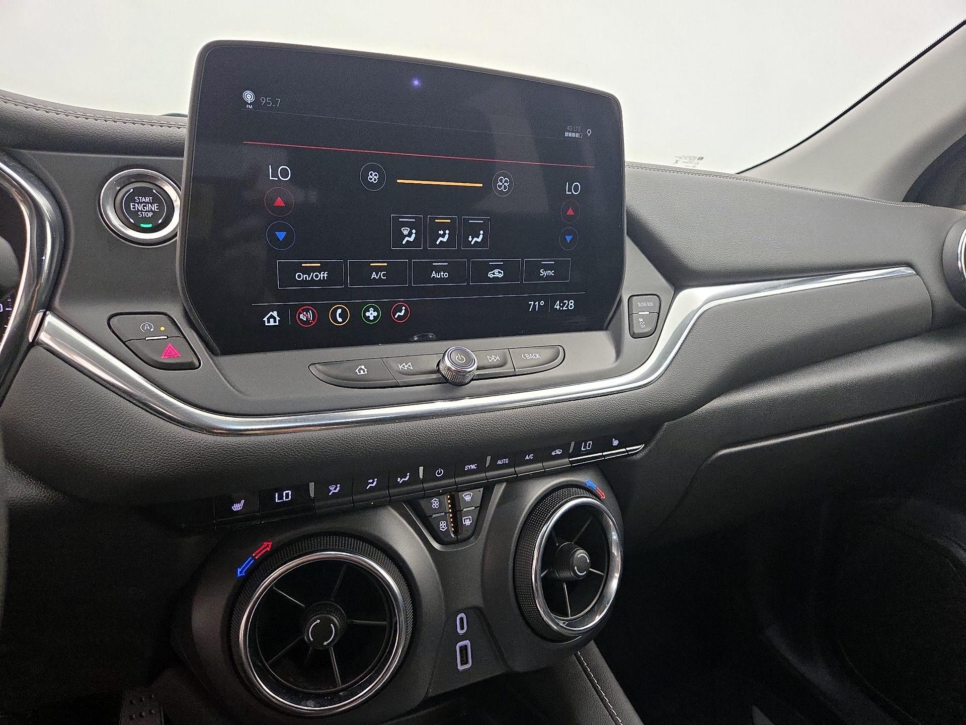 Thumbnail: 2023 Chevrolet Blazer - 16