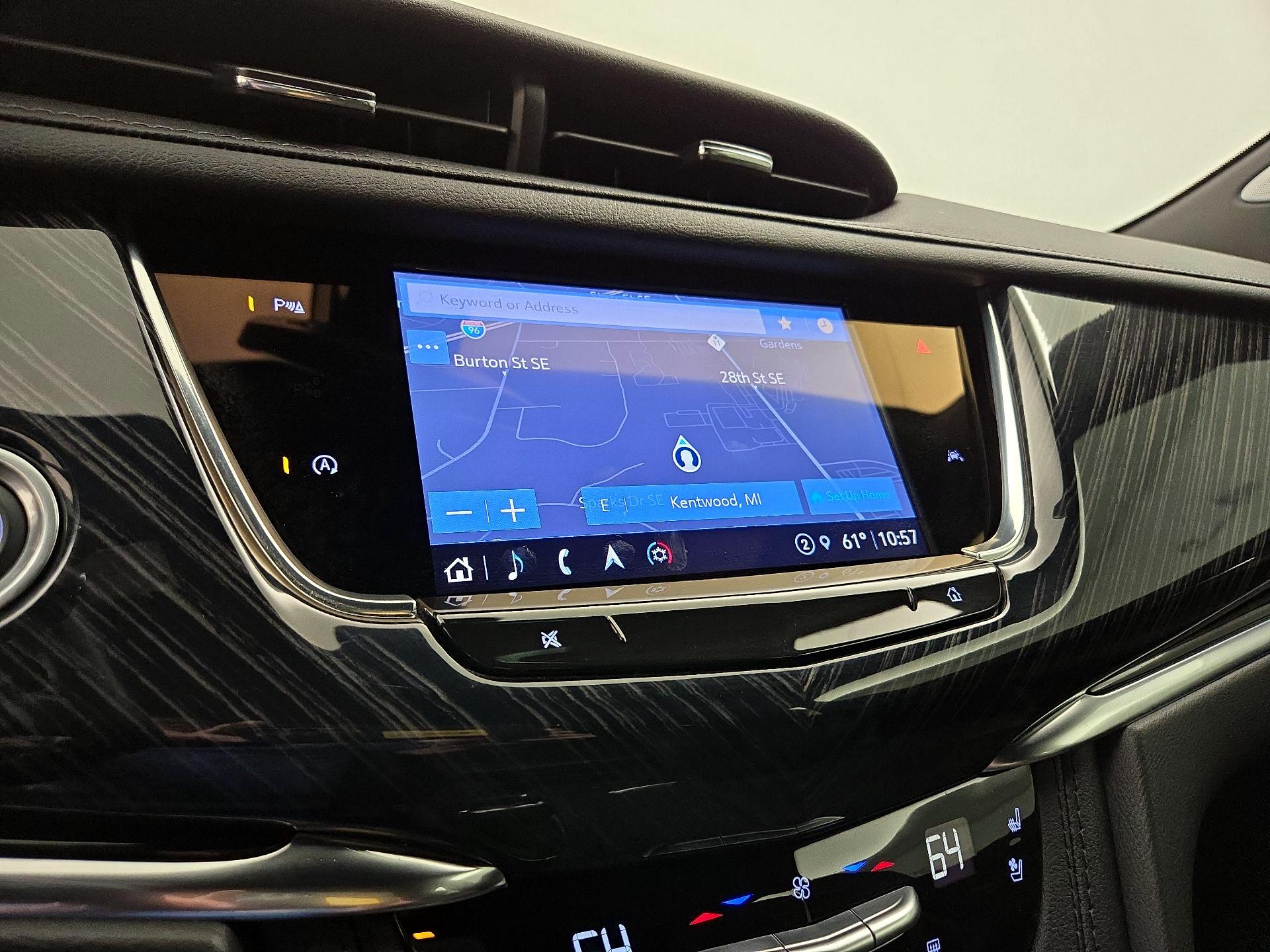 Thumbnail: 2023 Cadillac XT6 - 14