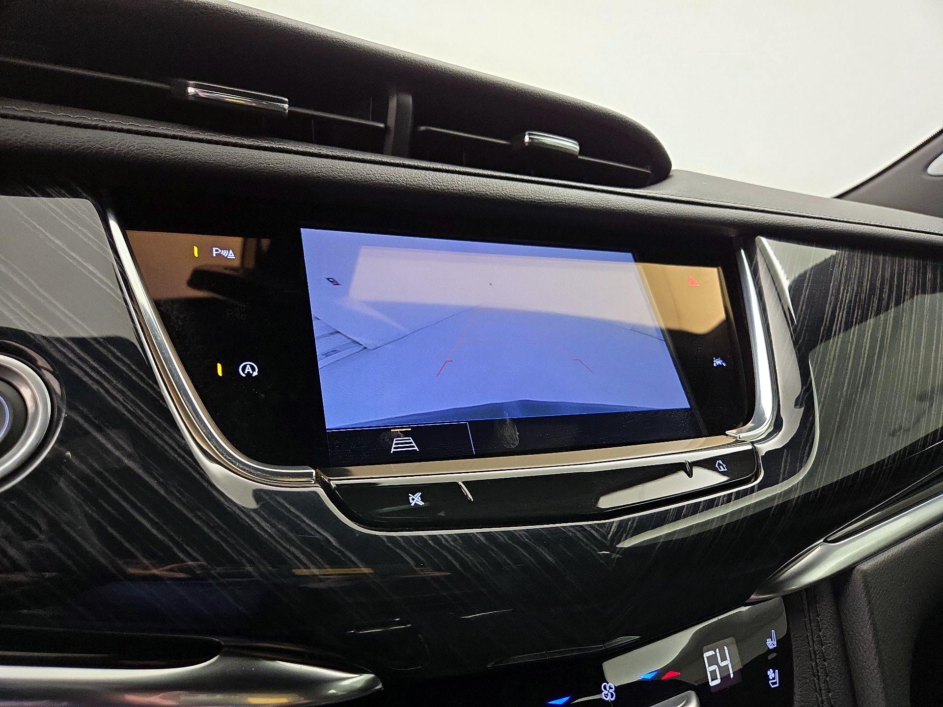 Thumbnail: 2023 Cadillac XT6 - 15