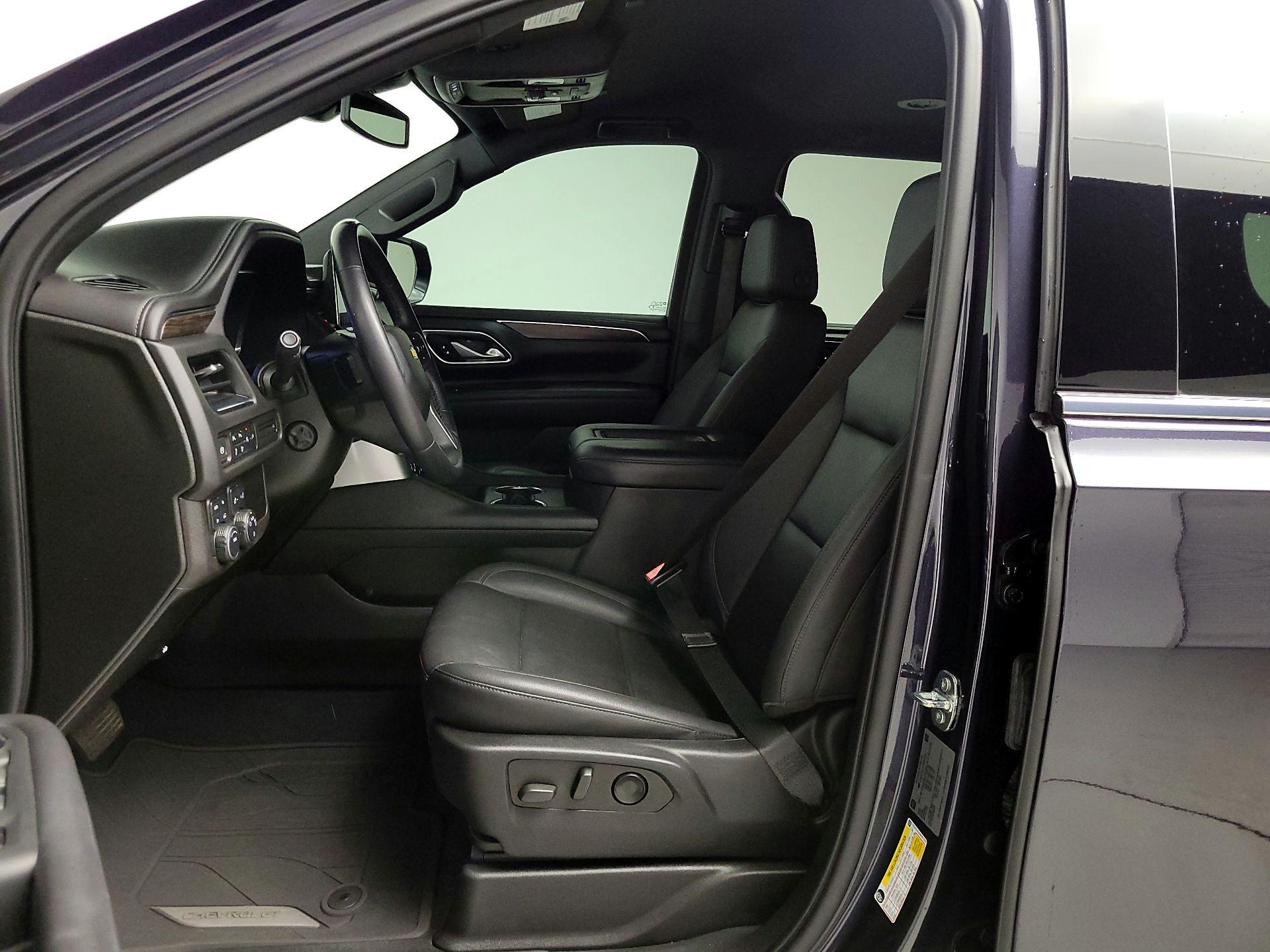 Thumbnail: 2022 Chevrolet Suburban - 11