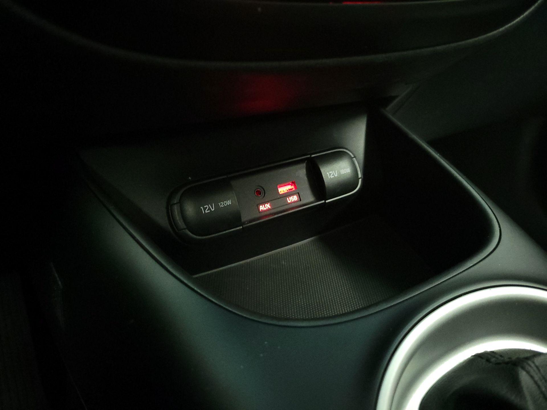 Thumbnail: 2016 Kia Soul - 18