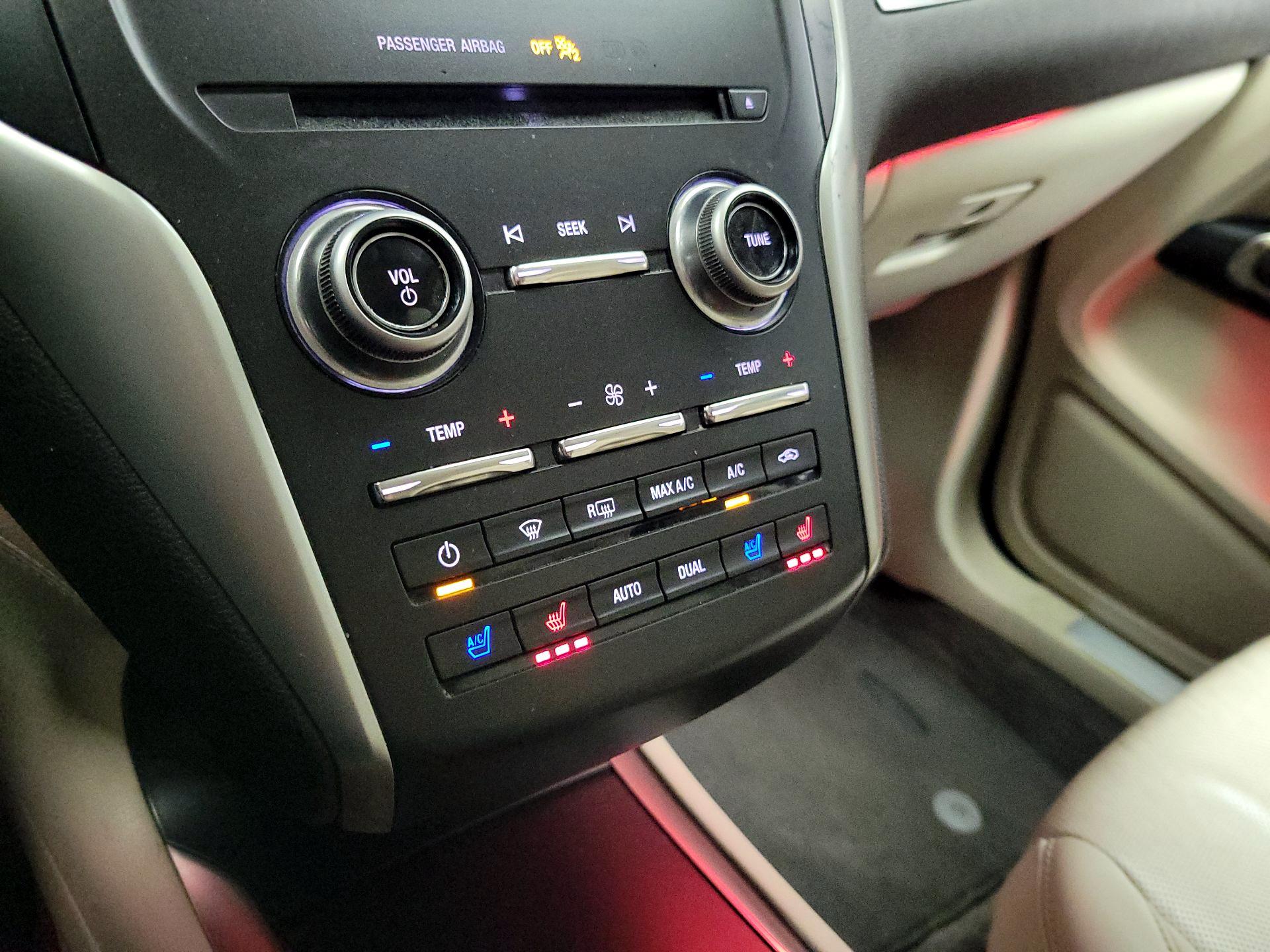 Thumbnail: 2017 Lincoln MKC - 17