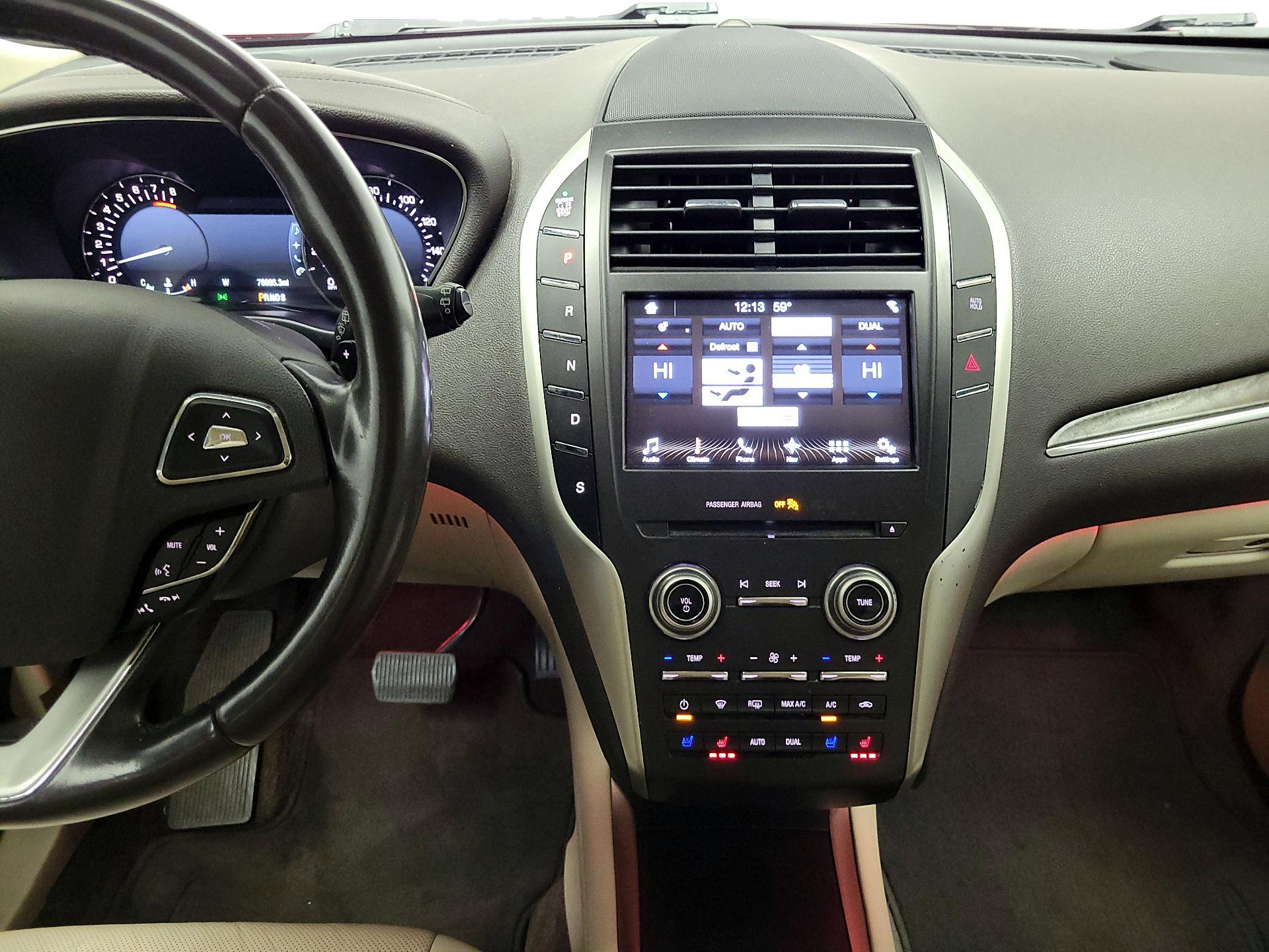 Thumbnail: 2017 Lincoln MKC - 18