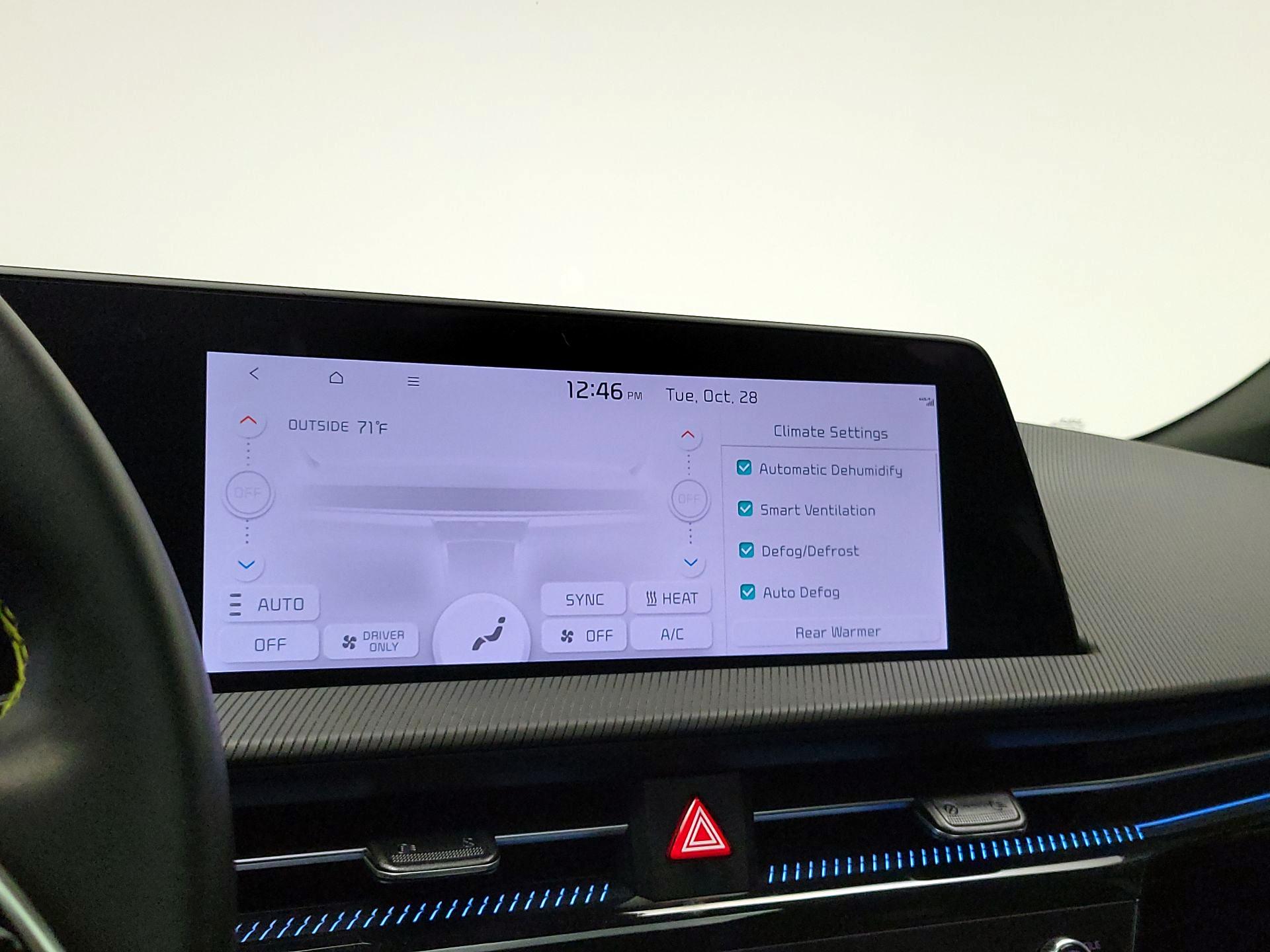 Thumbnail: 2023 Kia EV6 - 17