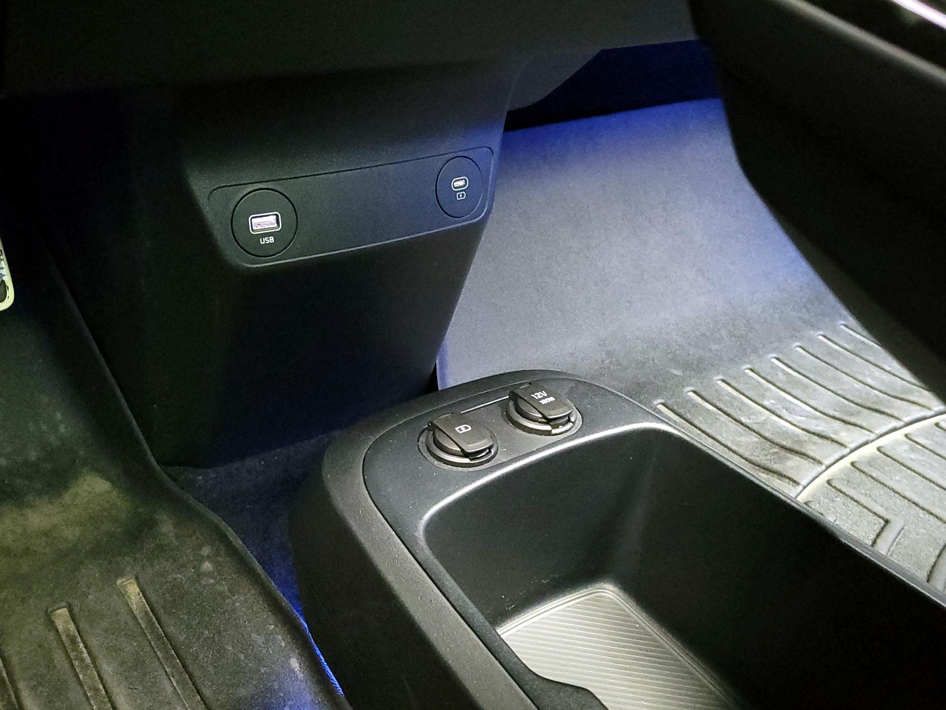 Thumbnail: 2023 Kia EV6 - 19