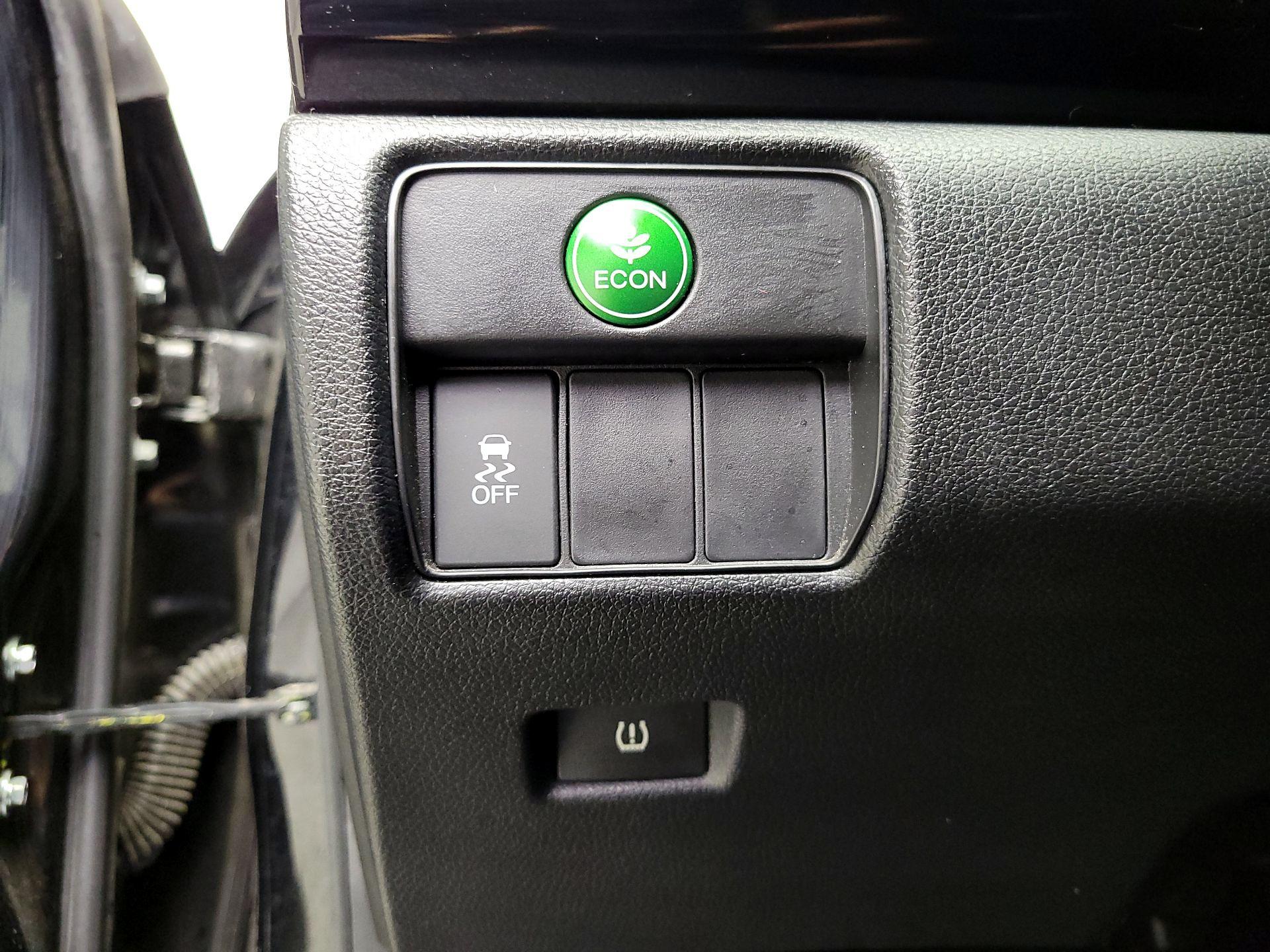 Thumbnail: 2017 Honda Accord - 13