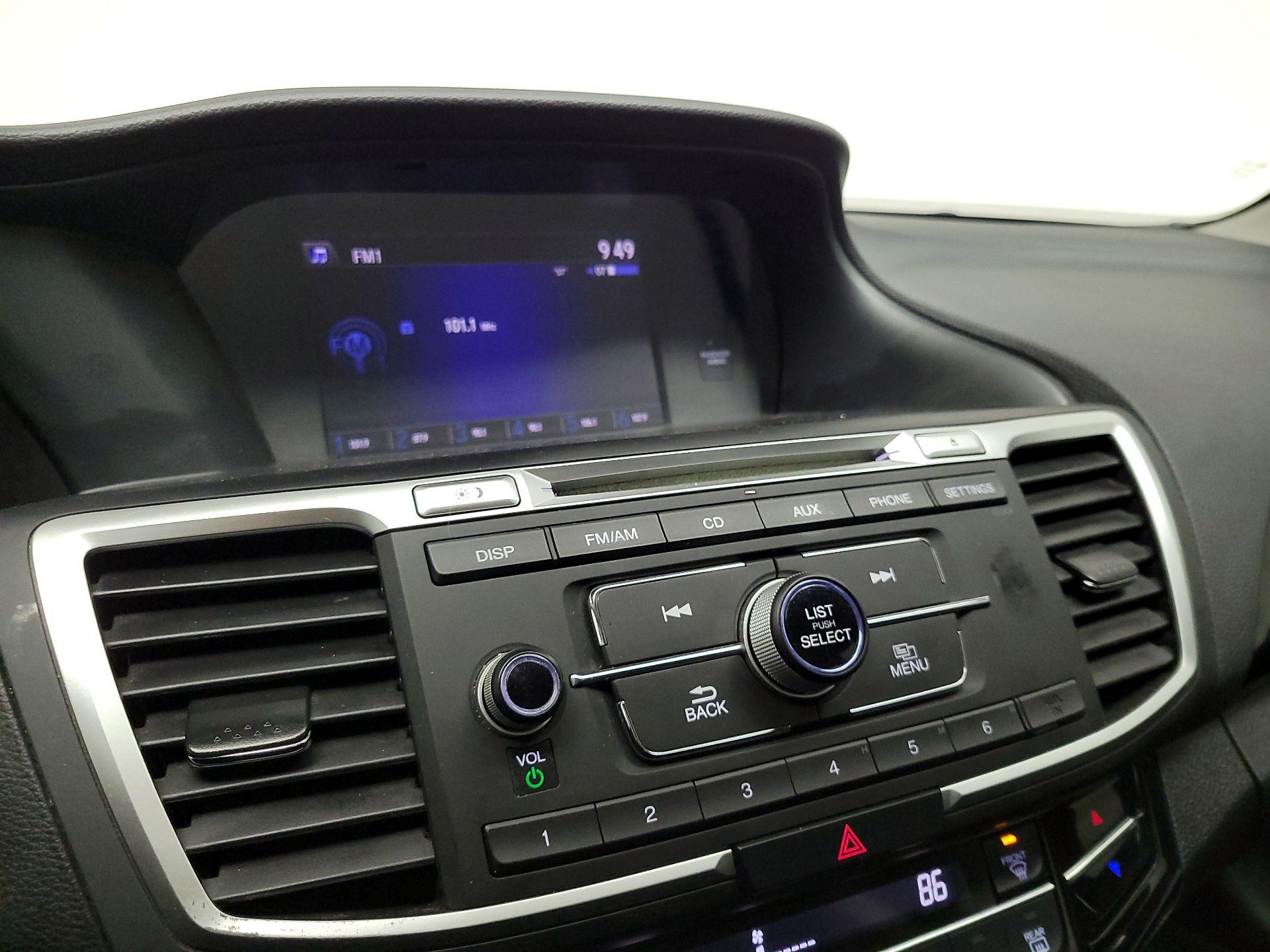 Thumbnail: 2017 Honda Accord - 15