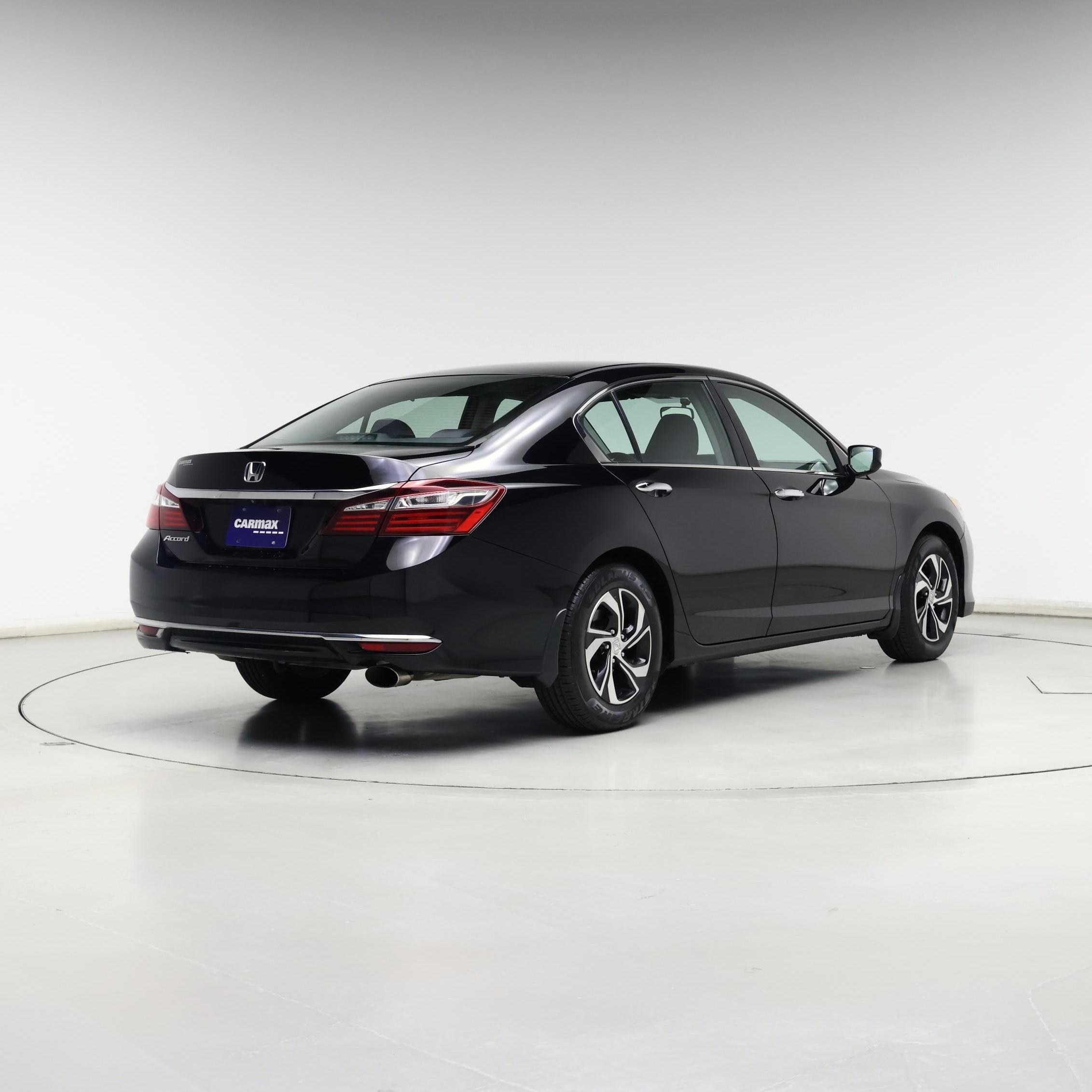 Thumbnail: 2017 Honda Accord - 8