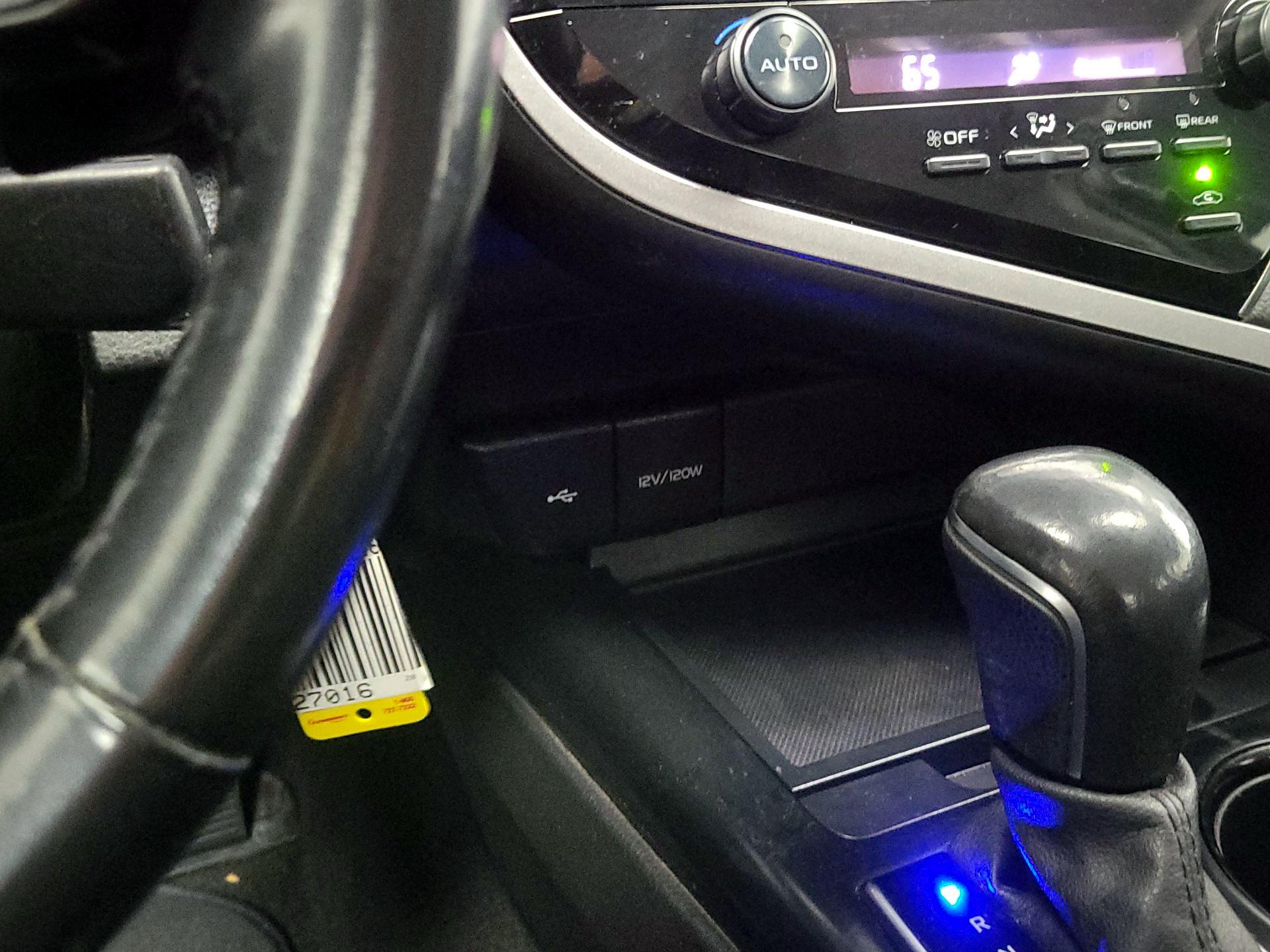 Thumbnail: 2020 Toyota Camry - 18