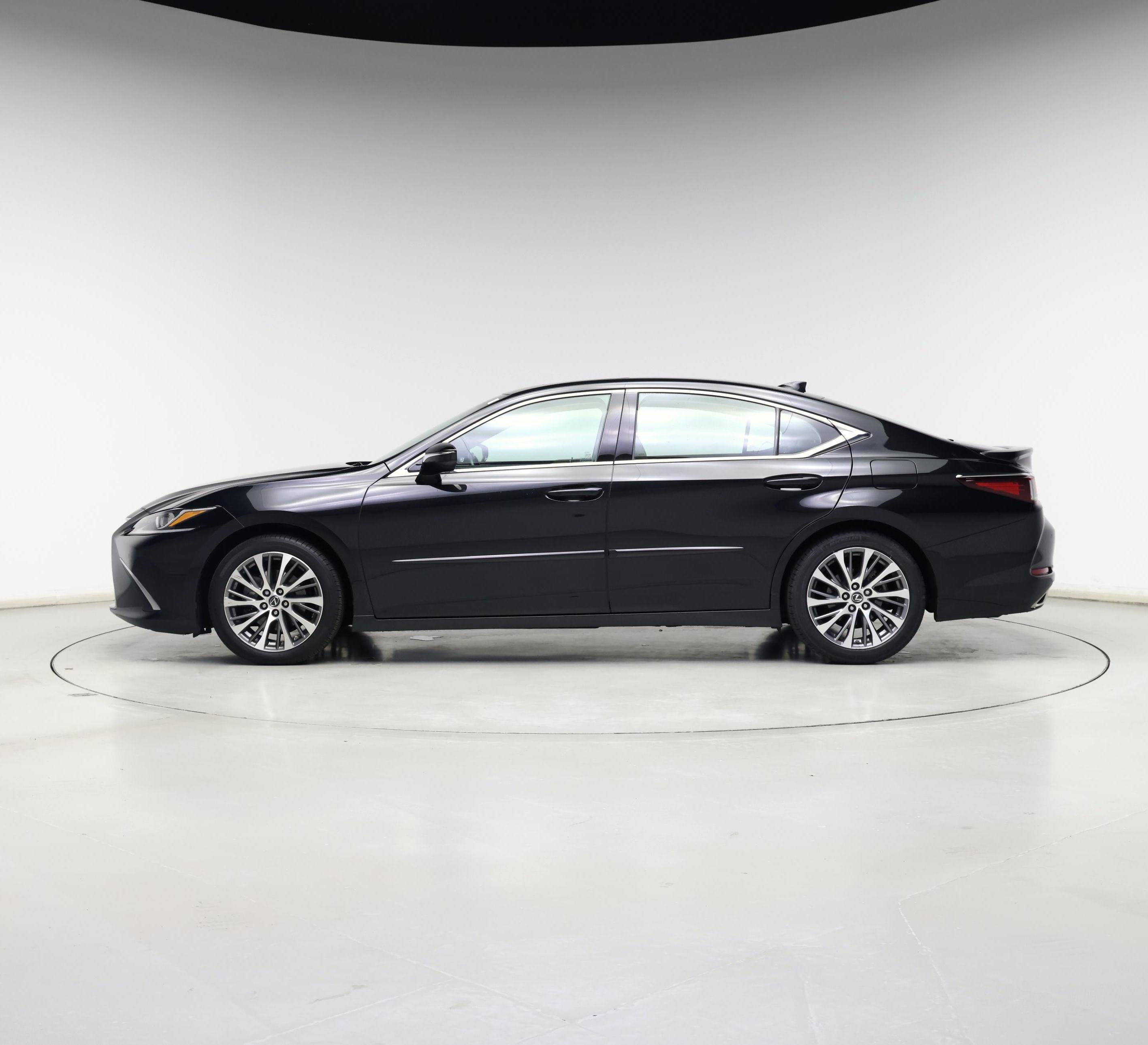 Thumbnail: 2020 Lexus ES - 3