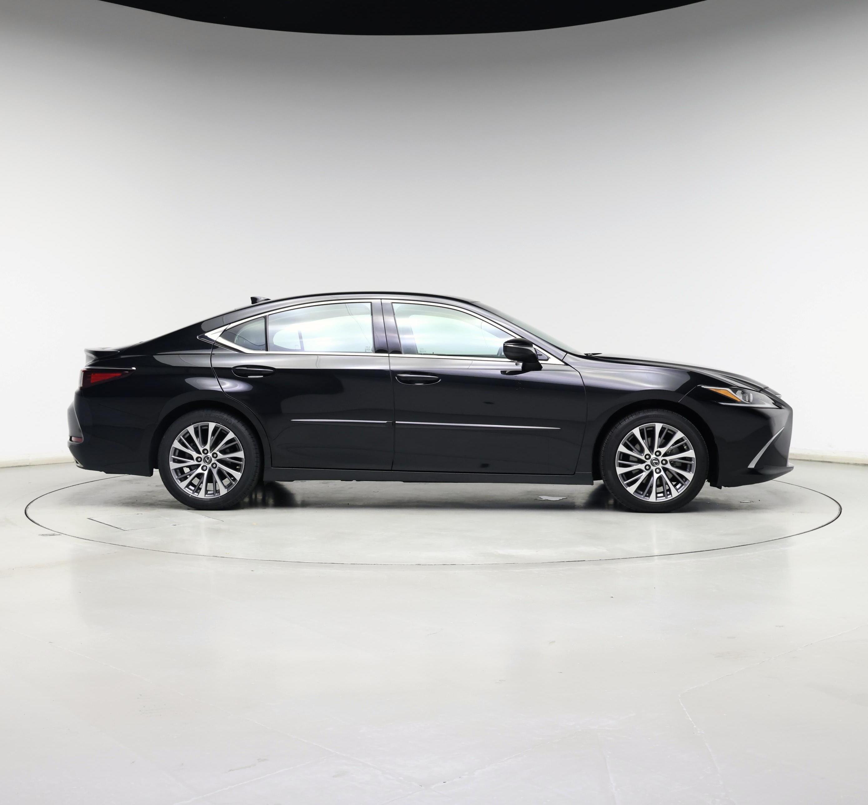 Thumbnail: 2020 Lexus ES - 7