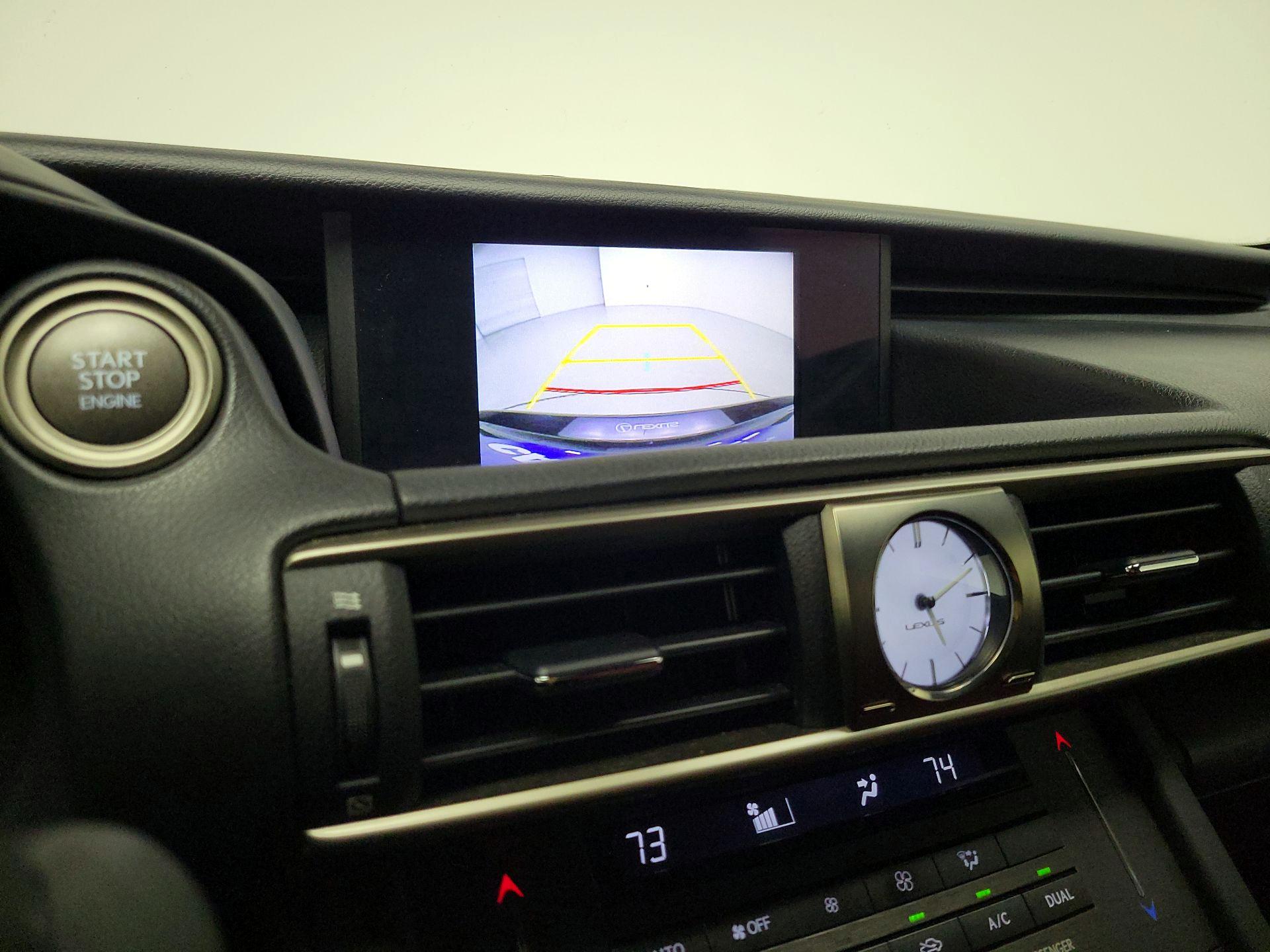 Thumbnail: 2020 Lexus IS - 14