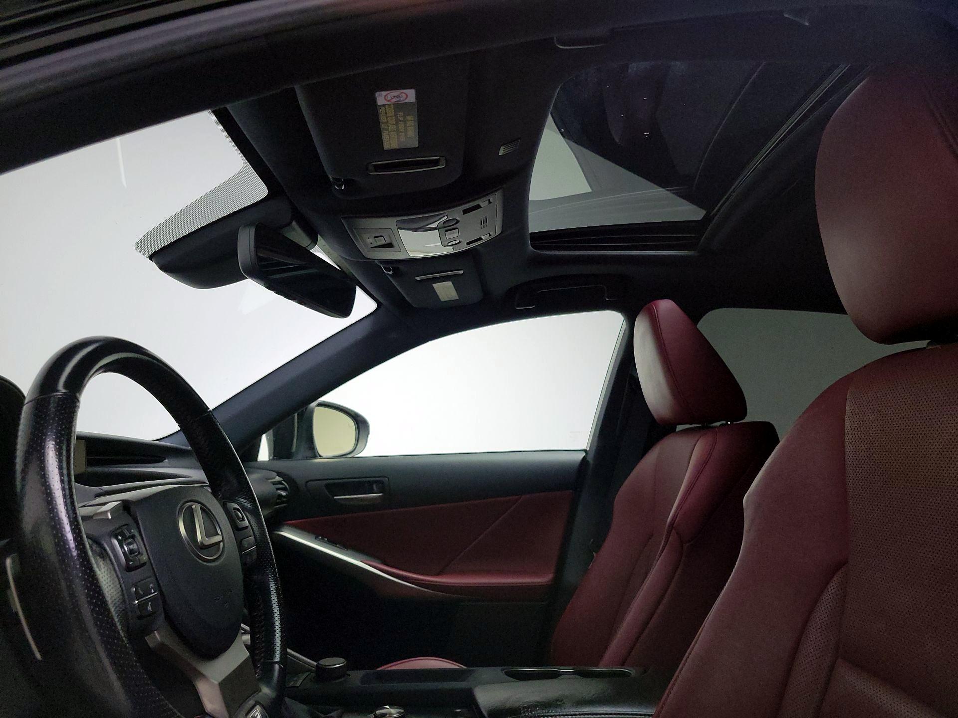 Thumbnail: 2020 Lexus IS - 19