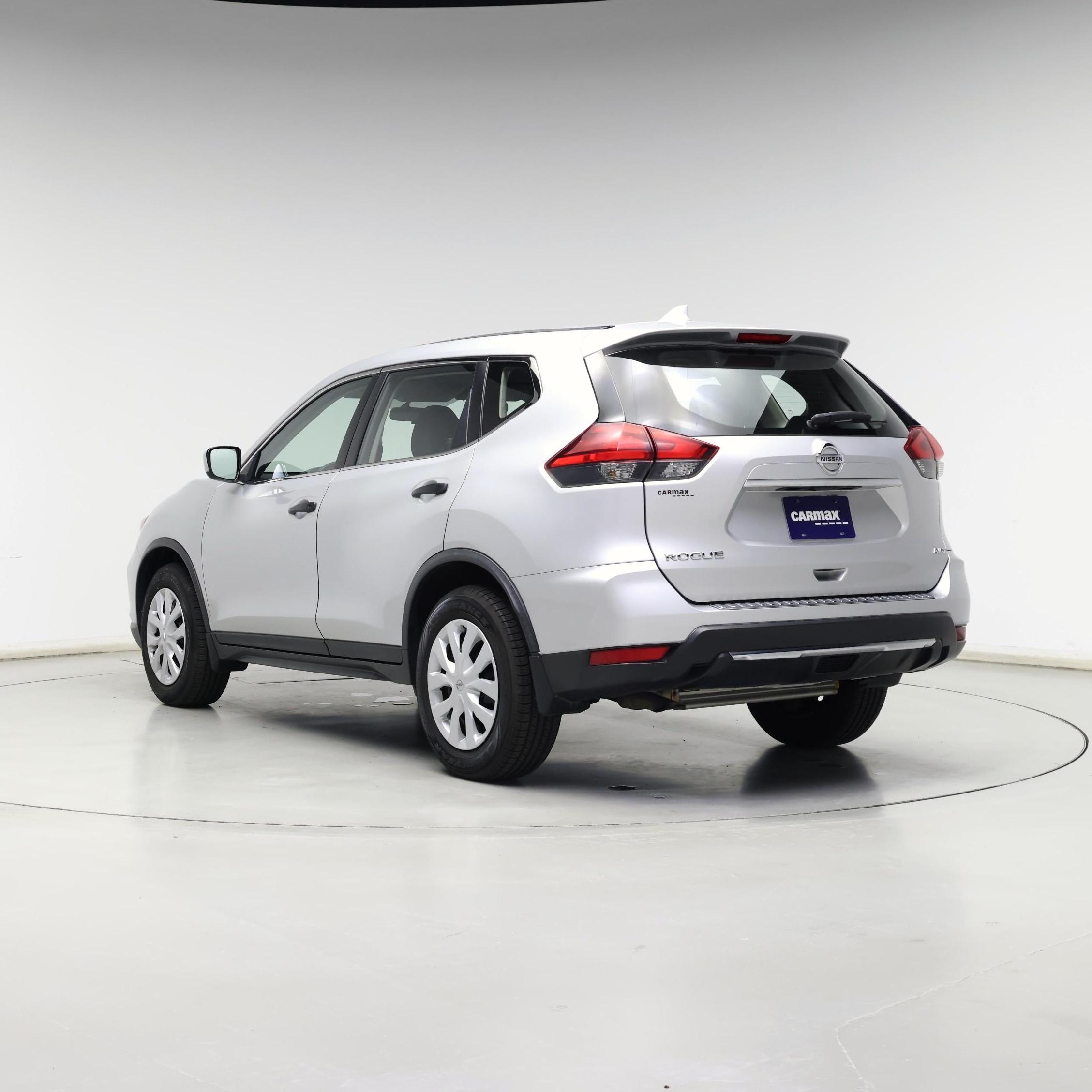 Thumbnail: 2017 Nissan Rogue - 2