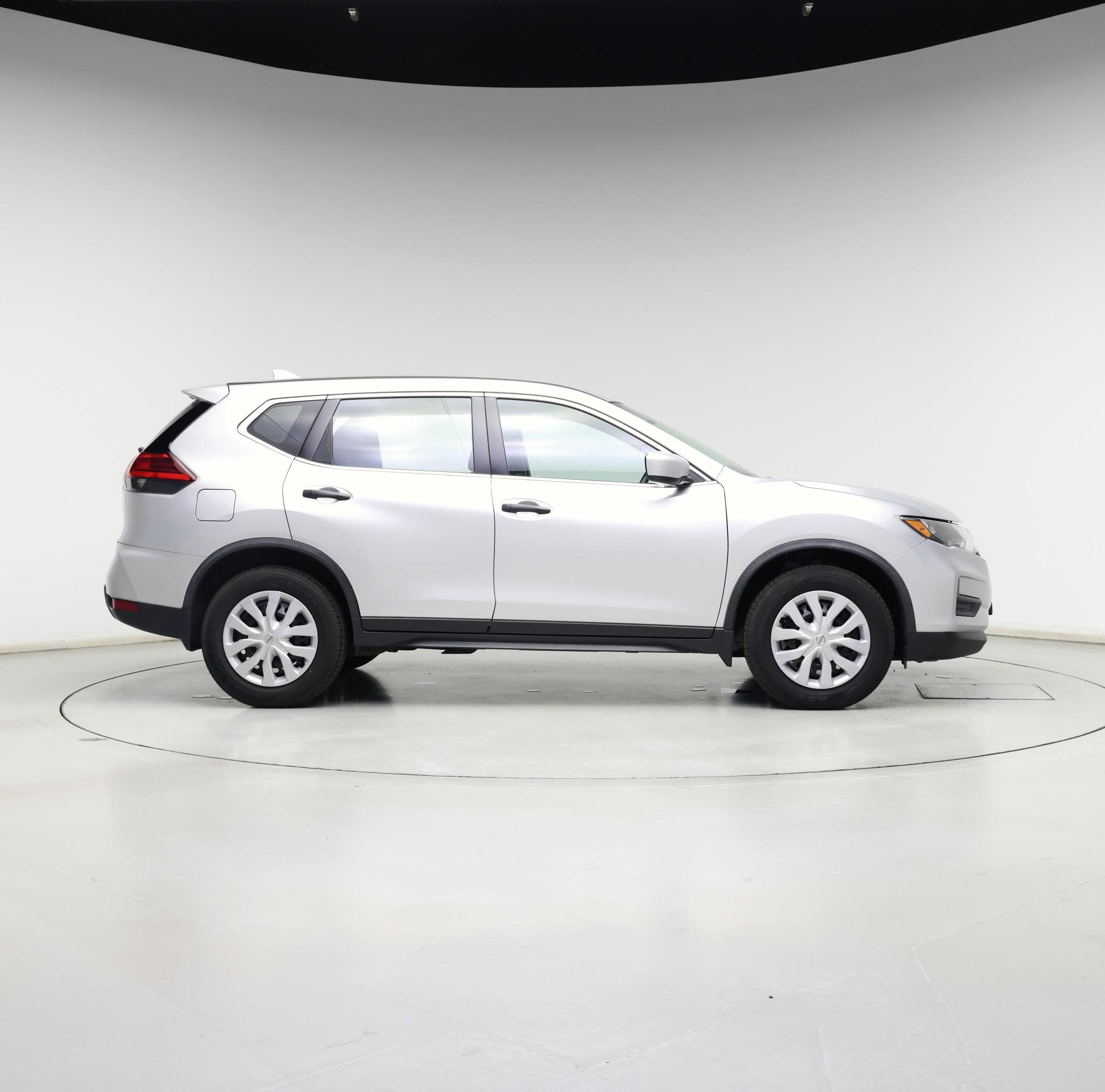 Thumbnail: 2017 Nissan Rogue - 7