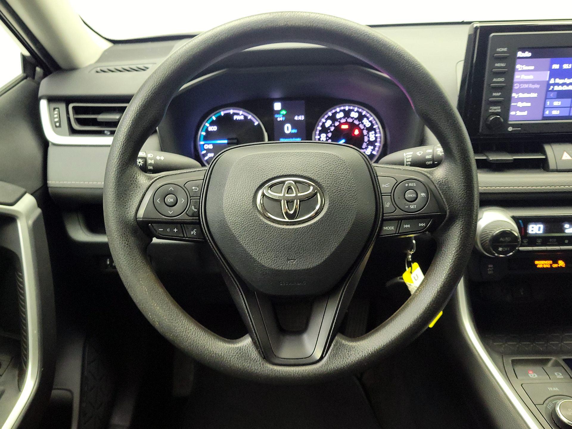 Thumbnail: 2022 Toyota RAV4 - 10