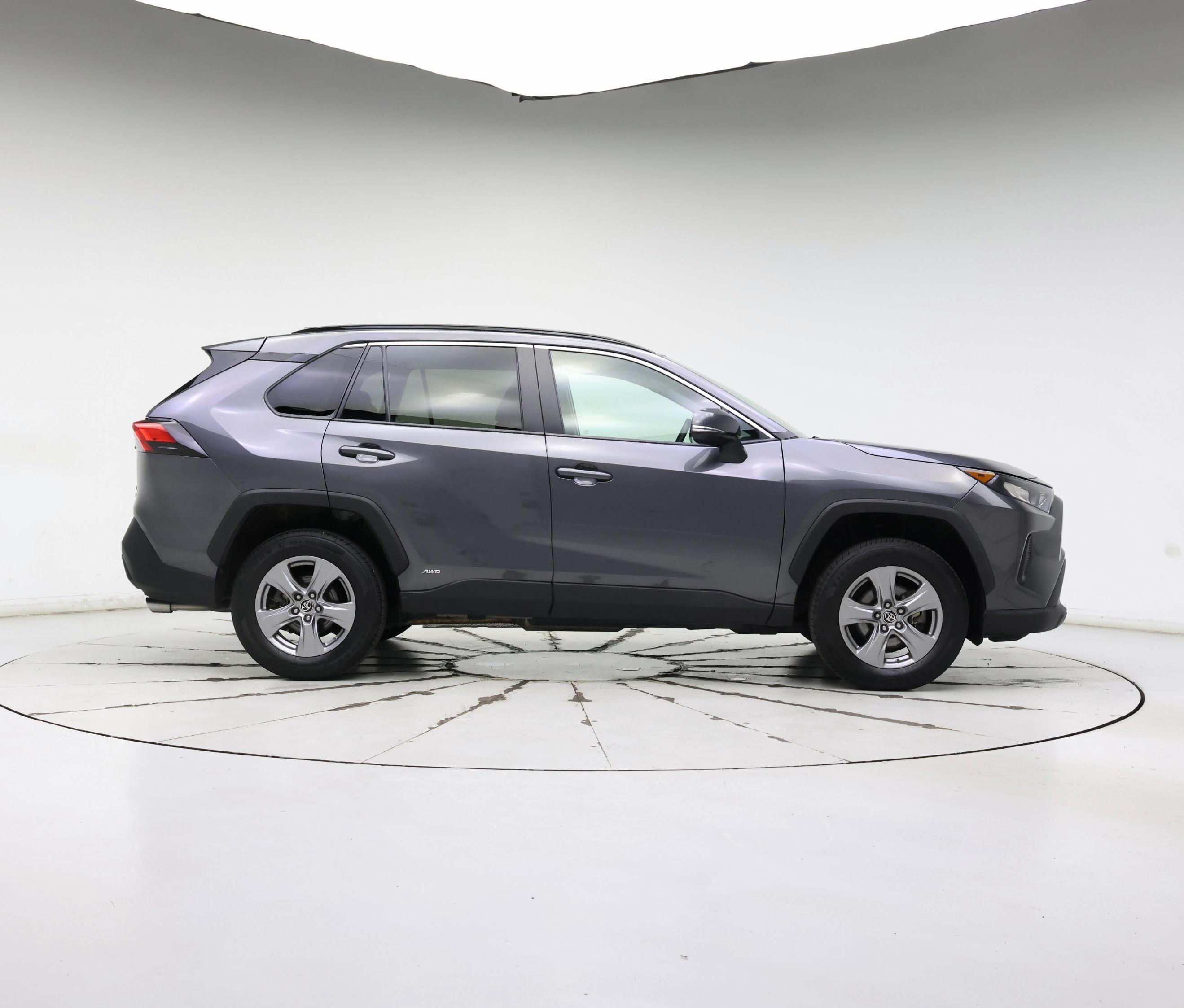 Thumbnail: 2022 Toyota RAV4 - 7