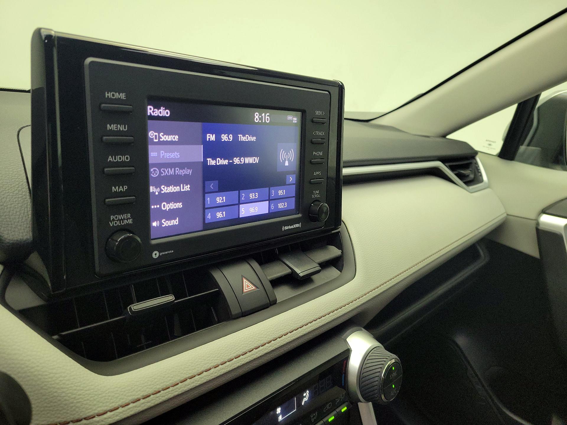 Thumbnail: 2022 Toyota RAV4 - 15