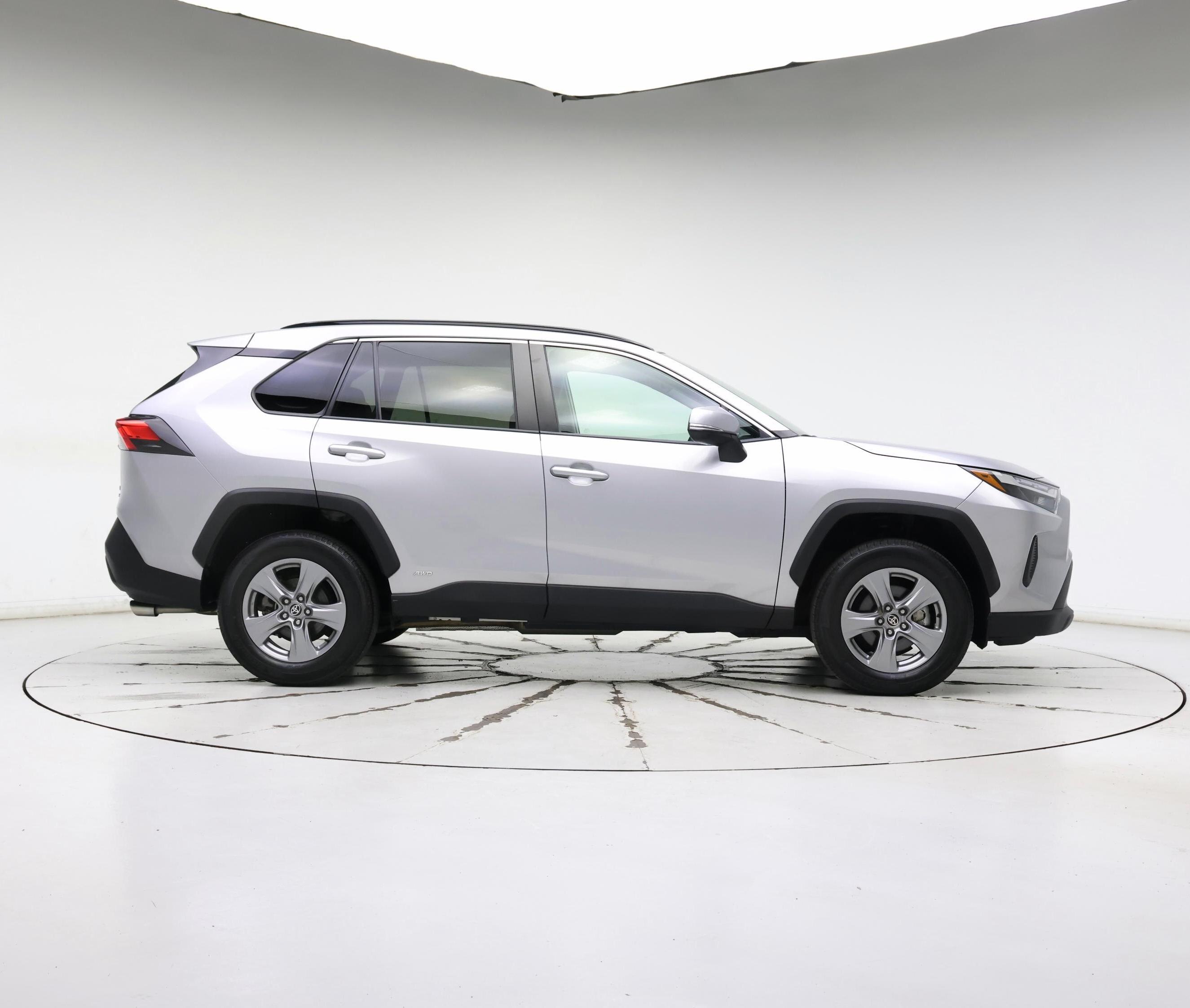 Thumbnail: 2022 Toyota RAV4 - 7