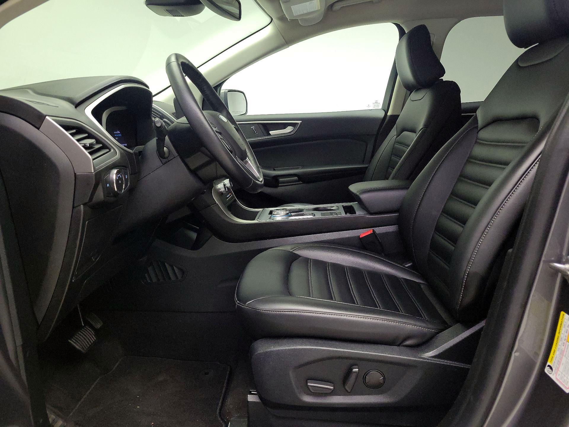 Thumbnail: 2021 Ford Edge - 11