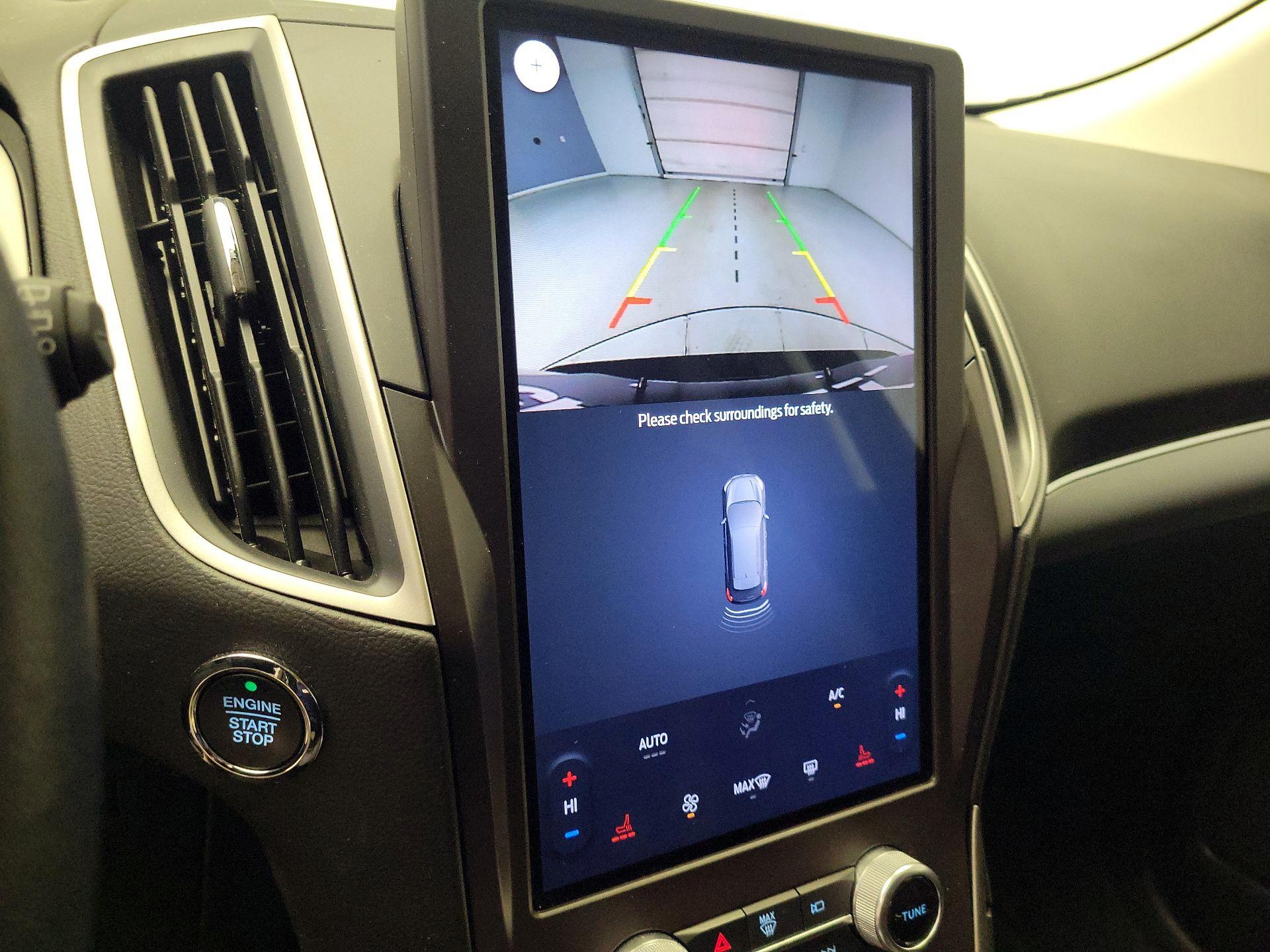 Thumbnail: 2021 Ford Edge - 15