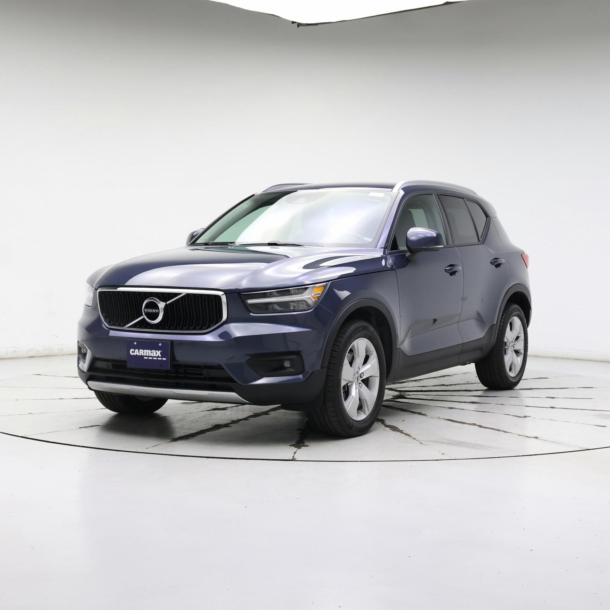 Thumbnail: 2022 Volvo XC40 - 4