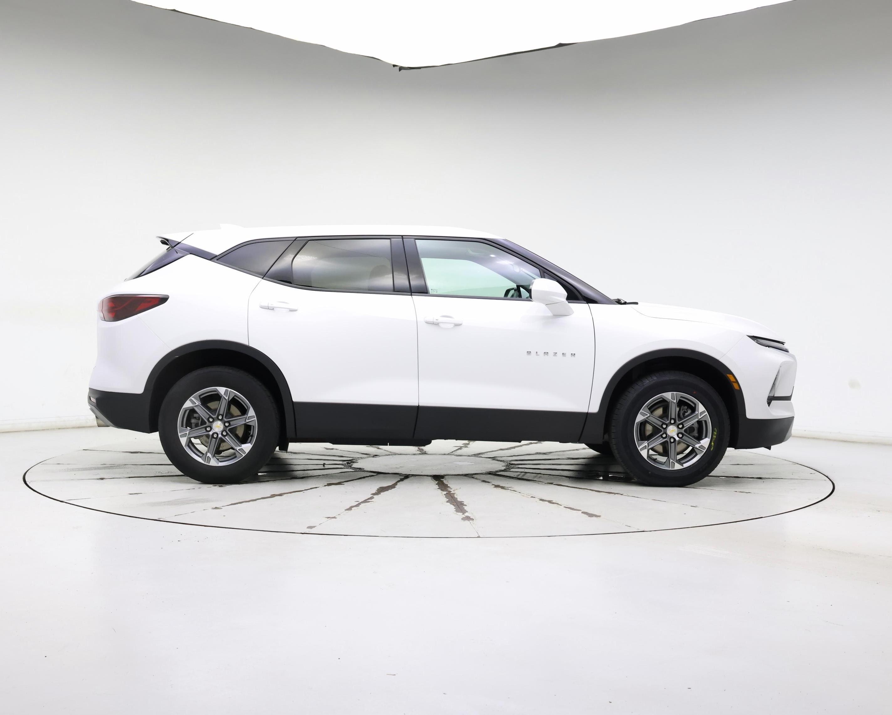 Thumbnail: 2023 Chevrolet Blazer - 7