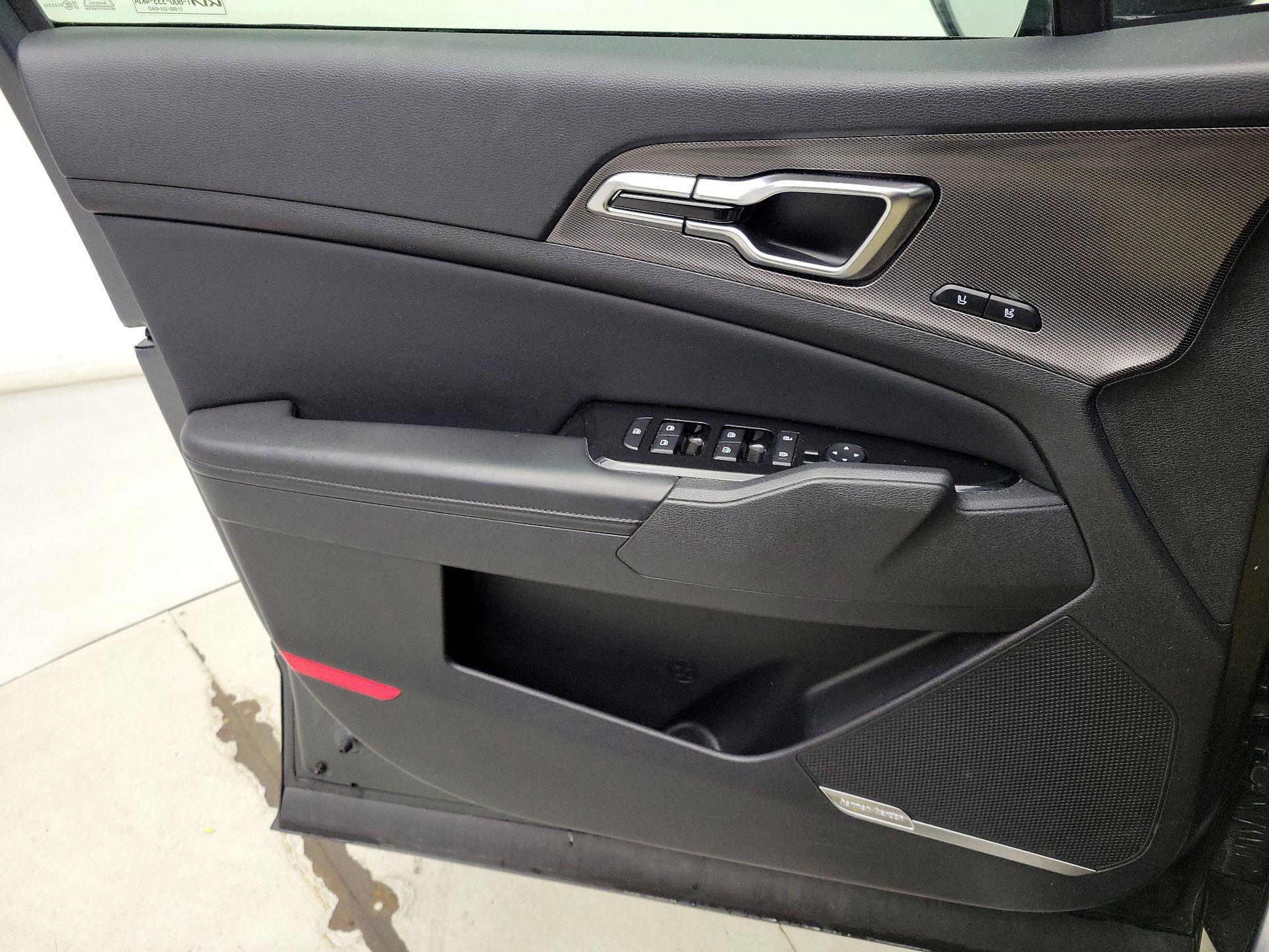 Thumbnail: 2023 Kia Sportage - 12