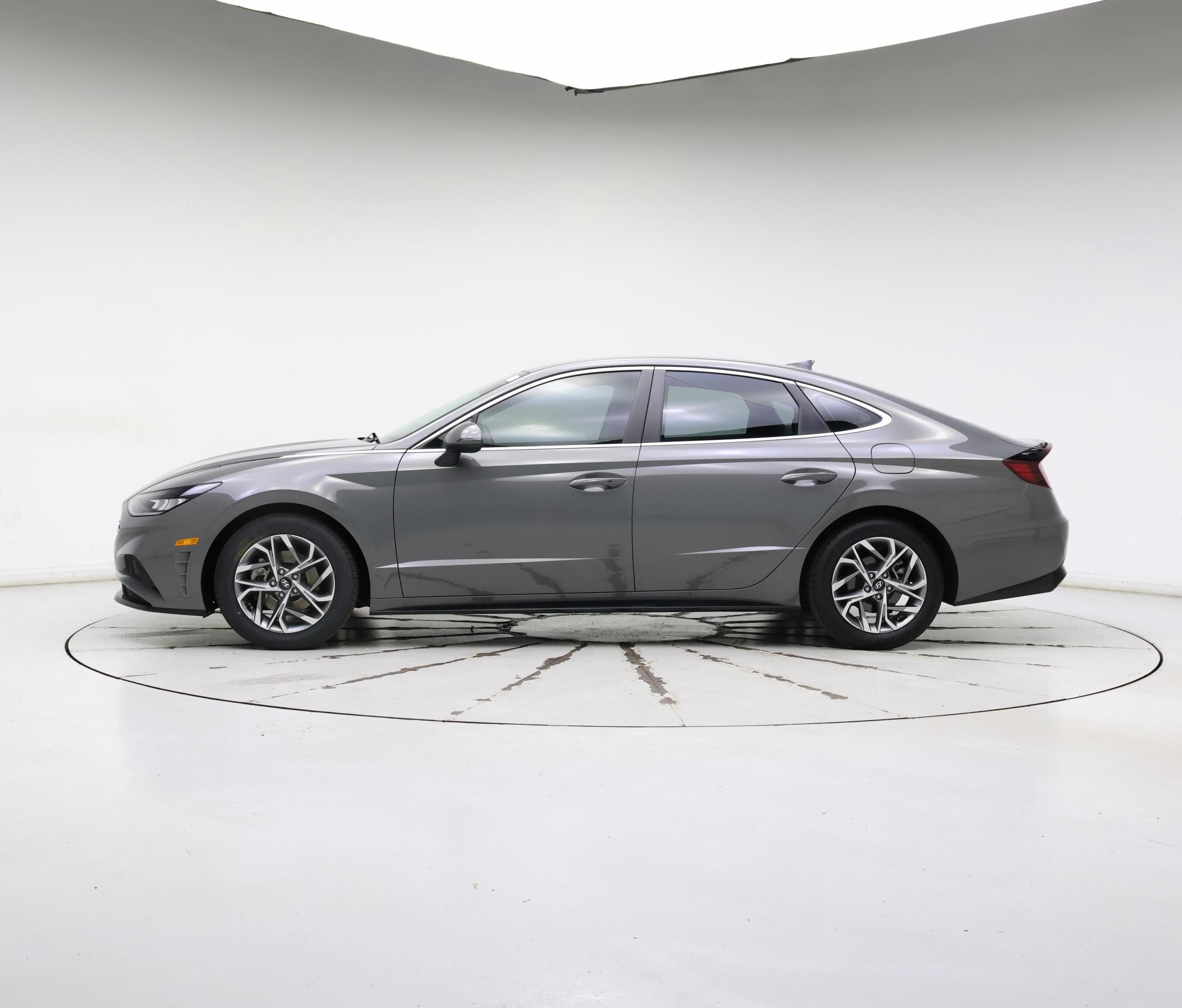 Thumbnail: 2022 Hyundai Sonata - 3