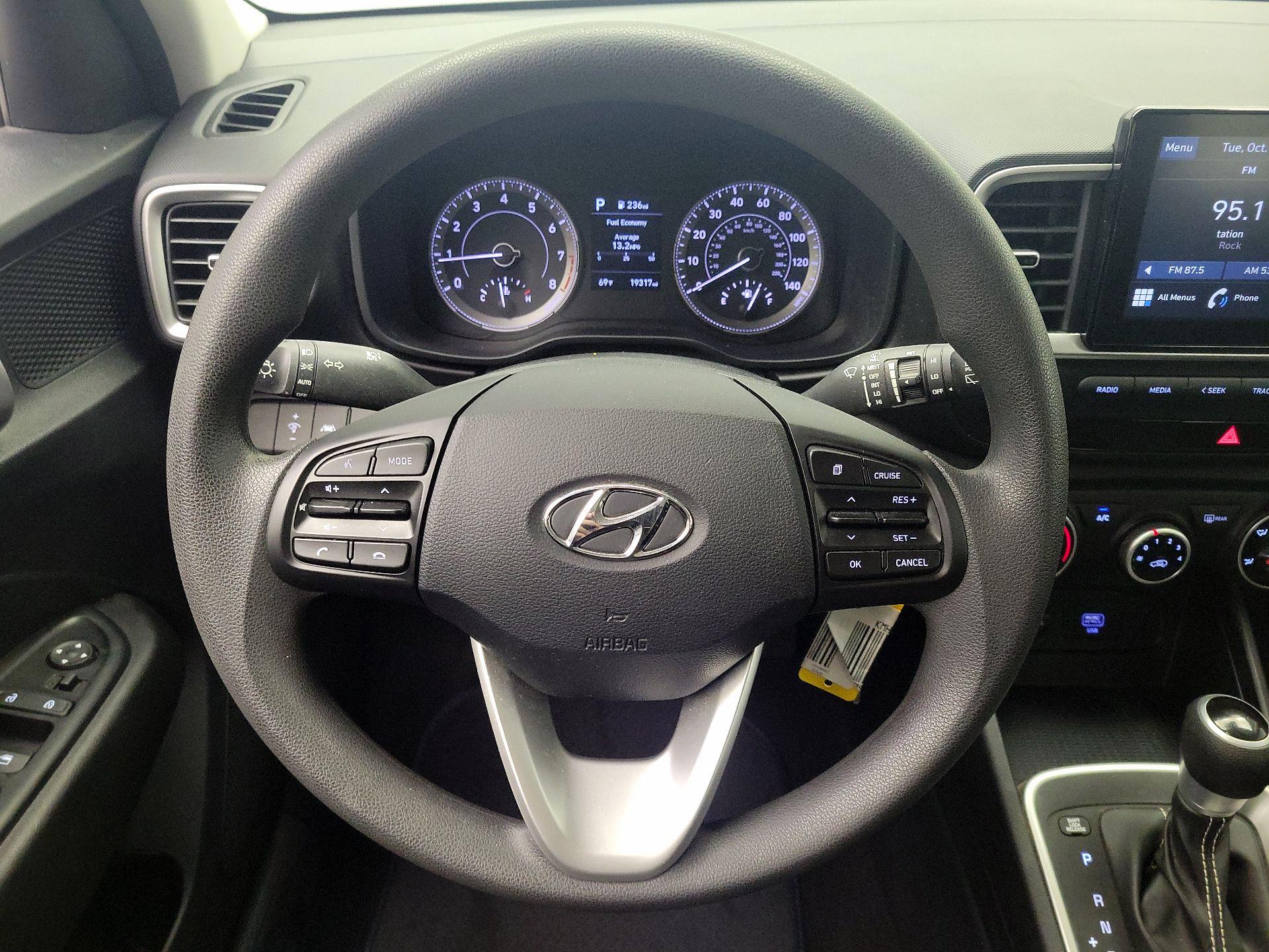 Thumbnail: 2021 Hyundai Venue - 10