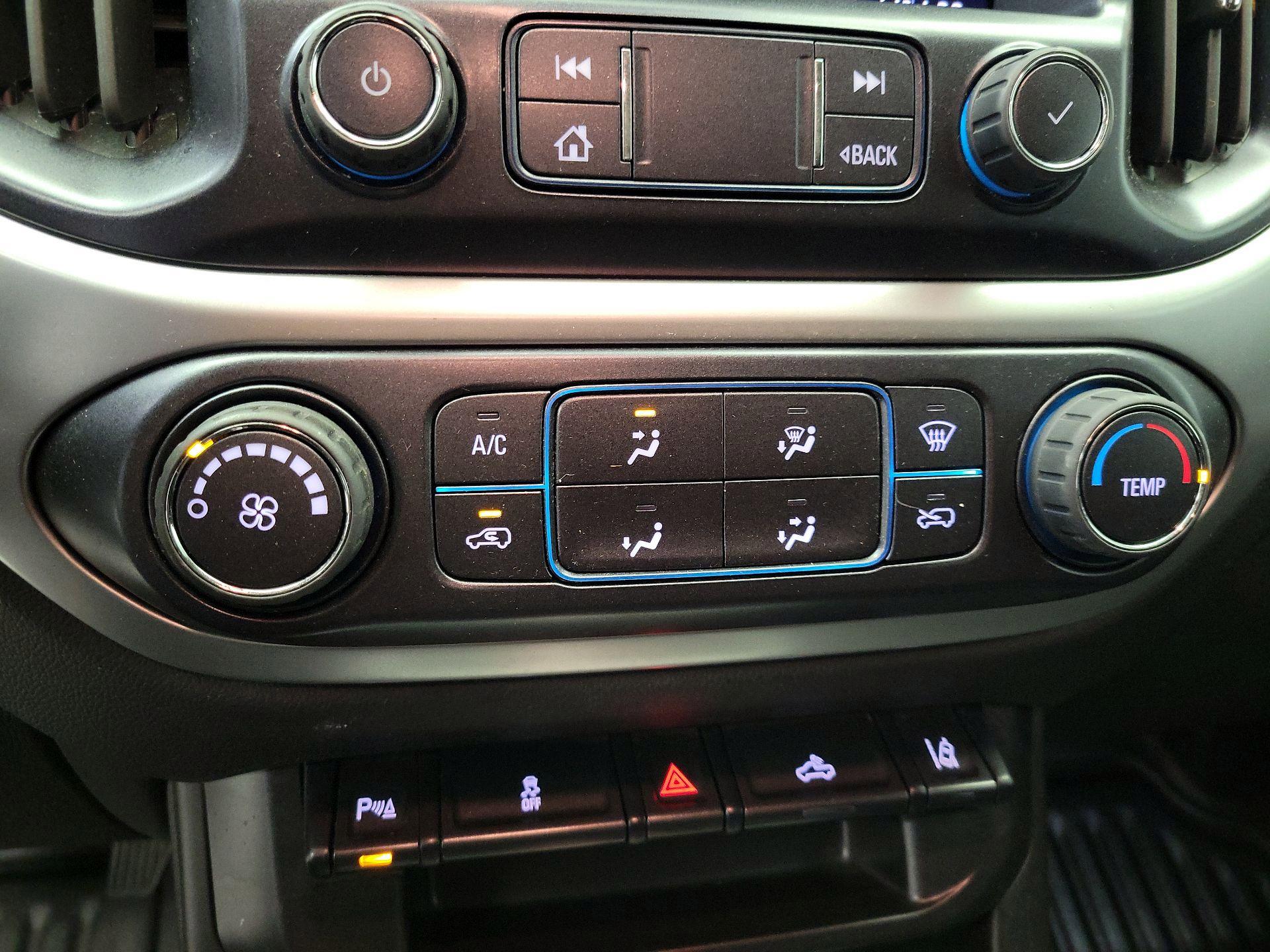 Thumbnail: 2022 Chevrolet Colorado - 15