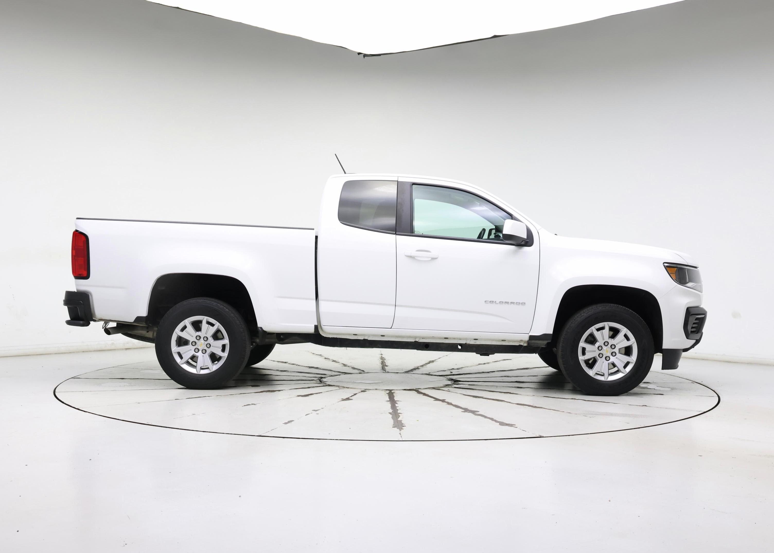 Thumbnail: 2022 Chevrolet Colorado - 7