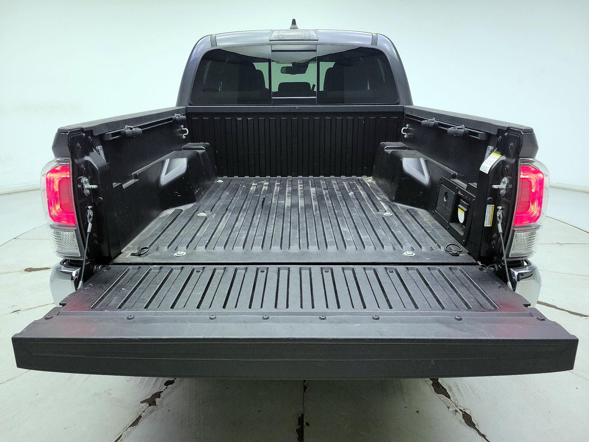Thumbnail: 2023 Toyota Tacoma - 20