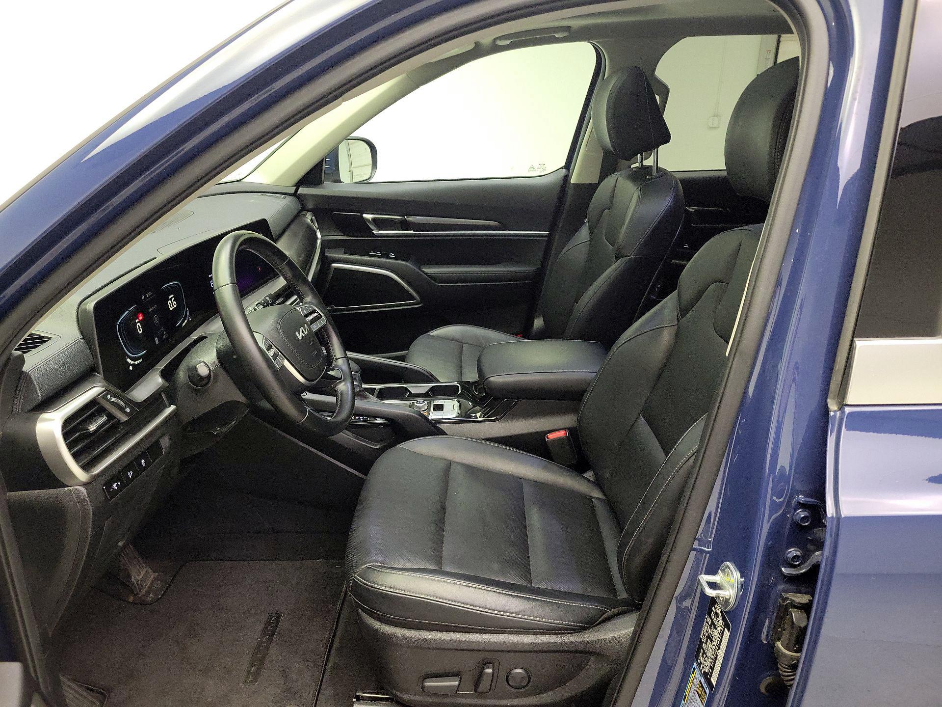 Thumbnail: 2023 Kia Telluride - 11