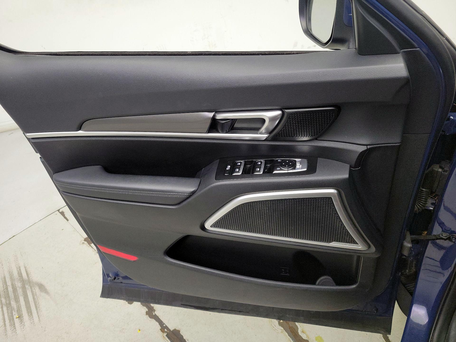 Thumbnail: 2023 Kia Telluride - 12