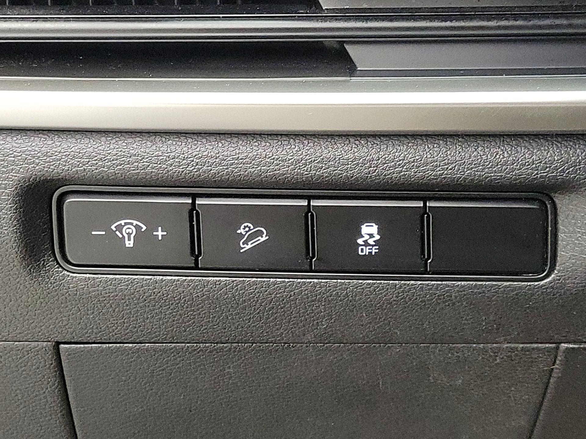 Thumbnail: 2023 Kia Telluride - 13